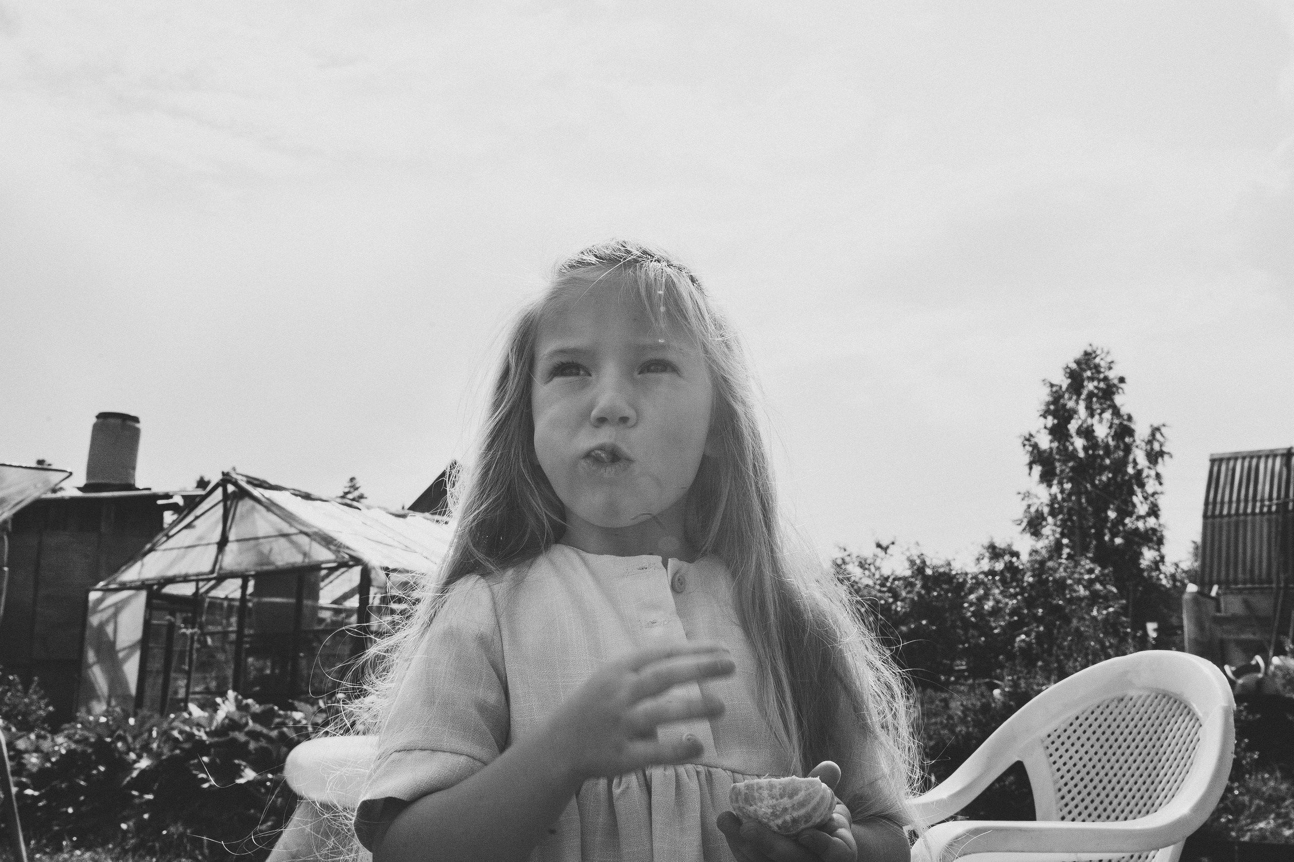 Ульяше 5 лет. Дачный деньрожденский день. Семейный фотограф, фотограф родов, репортажей фотограф в Санкт-Петербу