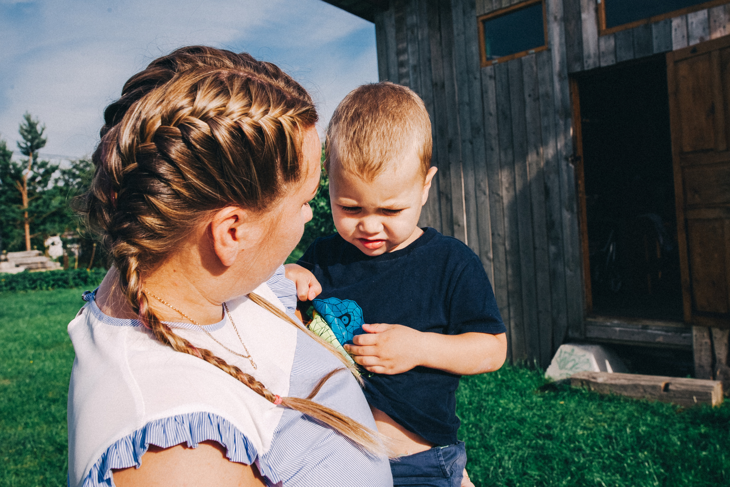 Ульяше 5 лет. Дачный деньрожденский день. Семейный фотограф, фотограф родов, репортажей фотограф в Санкт-Петербу