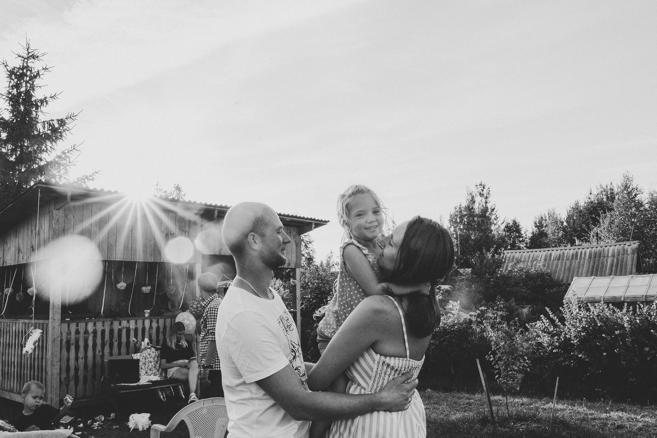 Ульяше 5 лет. Дачный деньрожденский день. Семейный фотограф, фотограф родов, репортажей фотограф в Санкт-Петербу