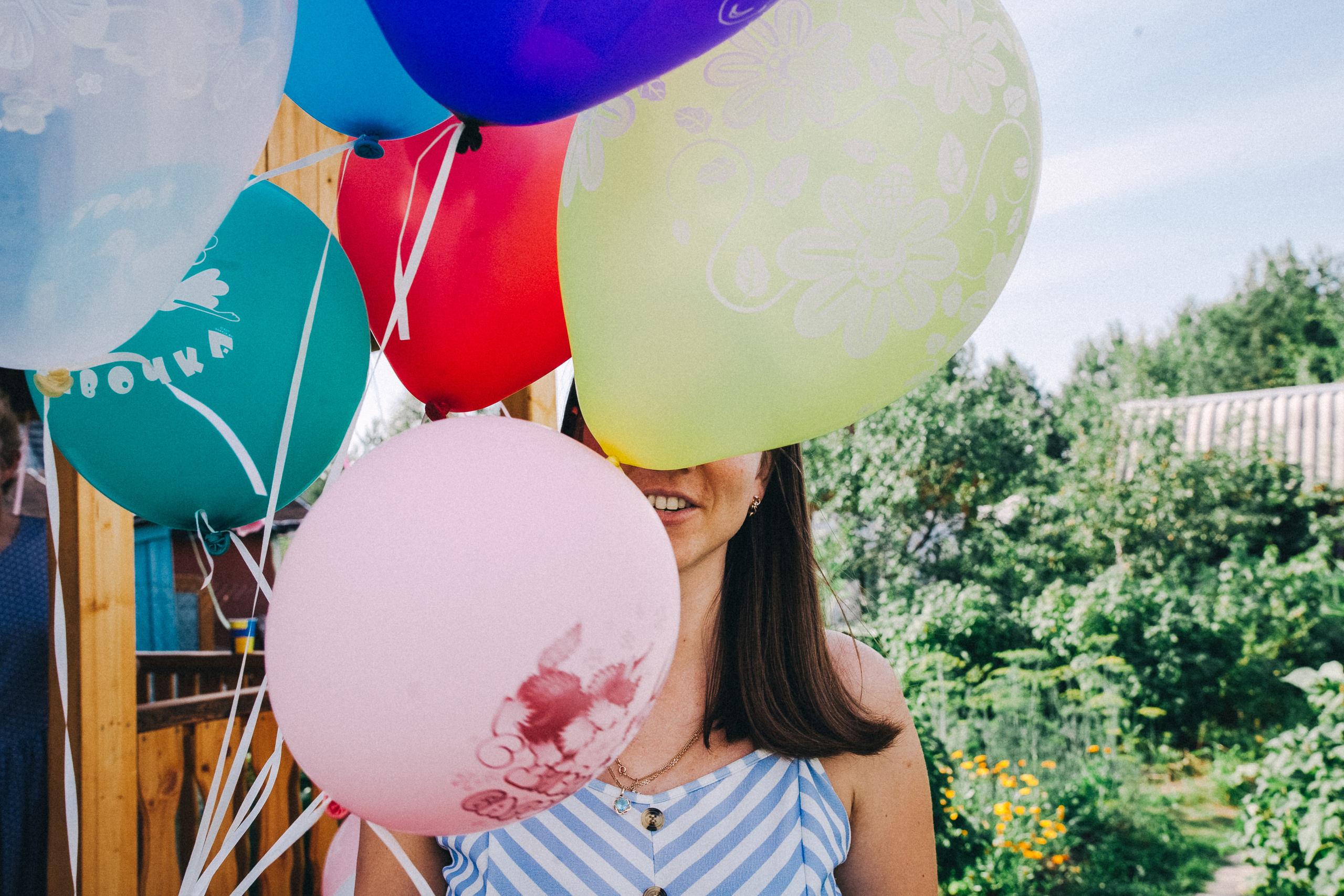 Ульяше 5 лет. Дачный деньрожденский день. Семейный фотограф, фотограф родов, репортажей фотограф в Санкт-Петербу