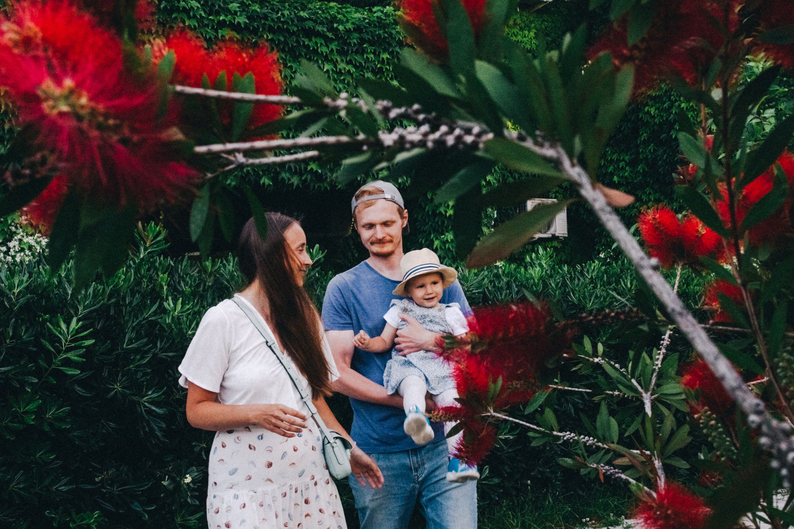 Вася, Маша, Соня. Отпуск в Адлере. Семейный фотограф, фотограф родов, репортажей фотограф в Санкт-Петербу