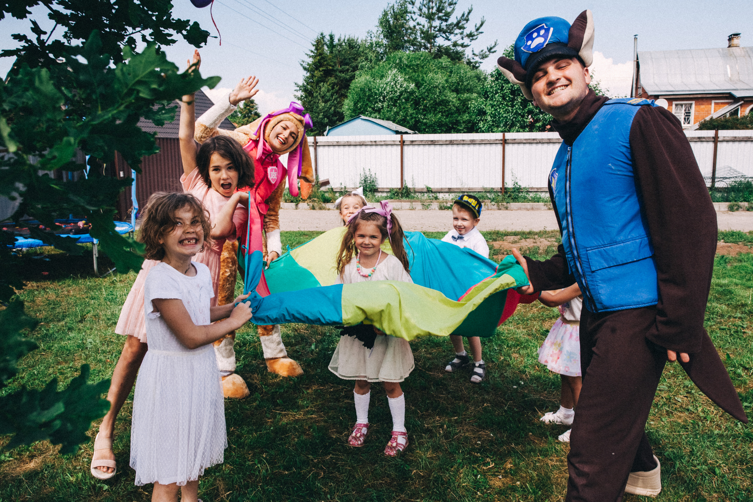 Есении 5 лет. ДР на даче. Семейный фотограф, фотограф родов, репортажей фотограф в Санкт-Петербу