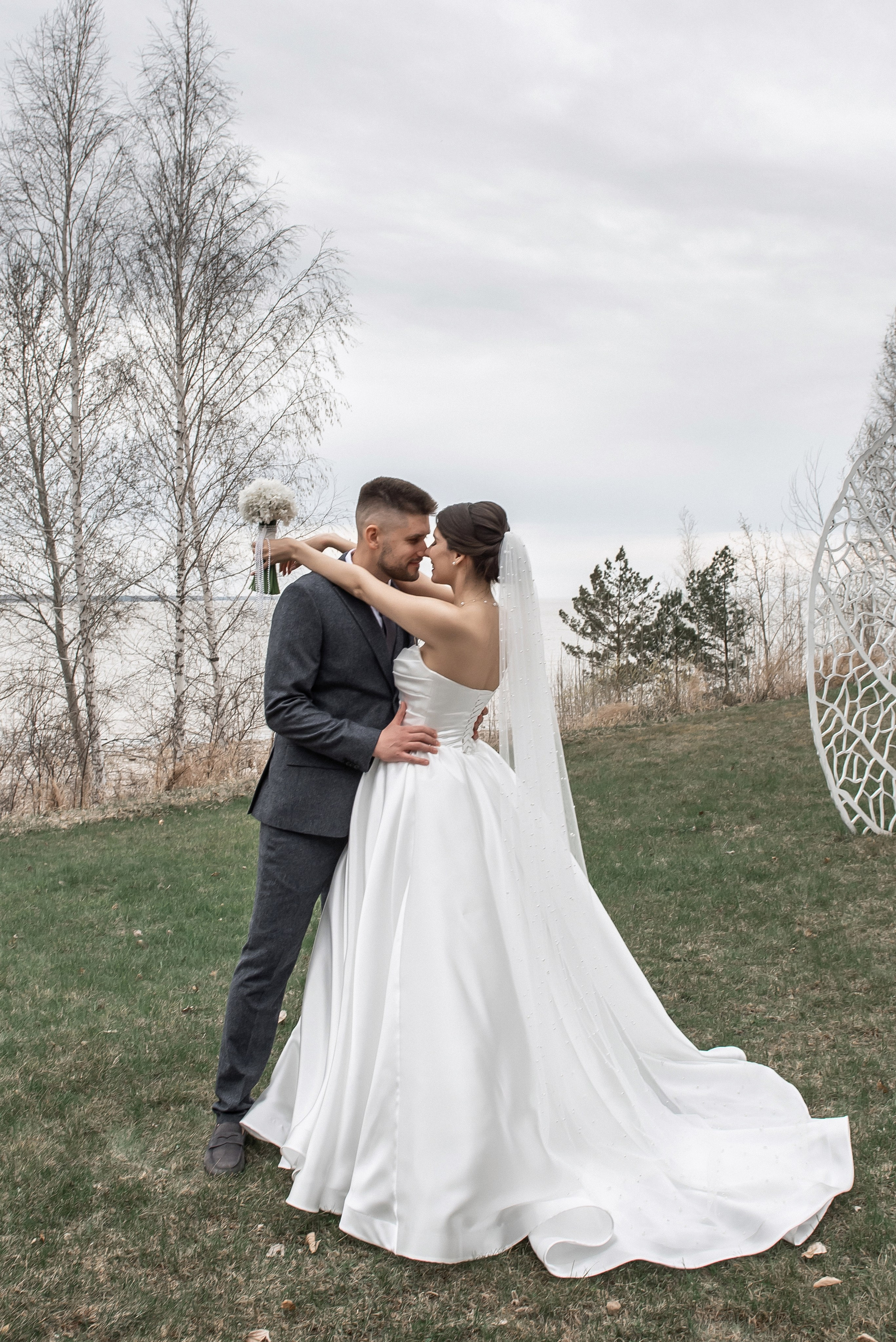 Егор и Екатерина 27.04.25. Свадебный фотограф в Новосибирске. Александра Верхушина