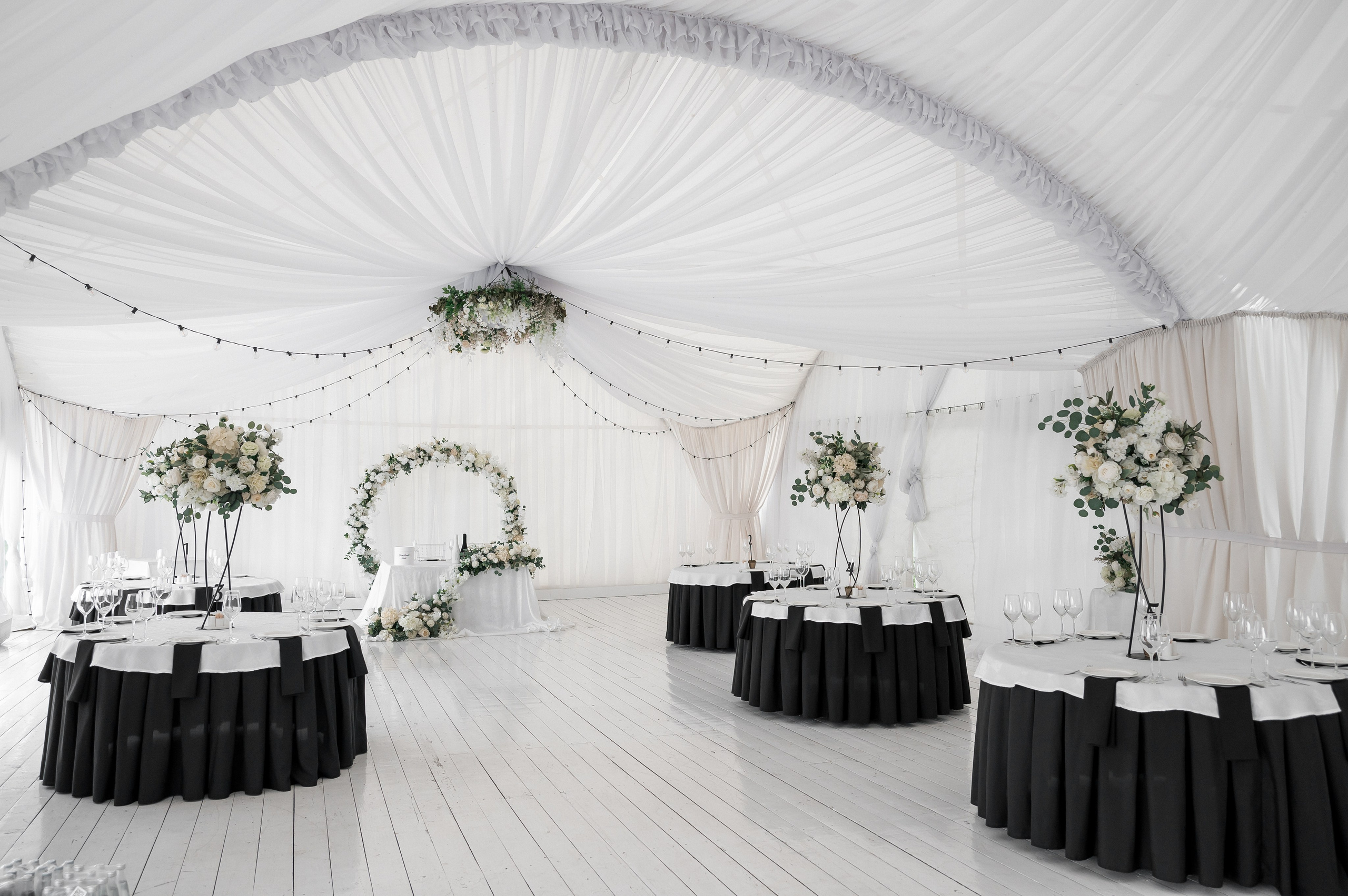 Илья и Елизавета 01.08.25. Свадебный фотограф в Новосибирске. Александра Верхушина