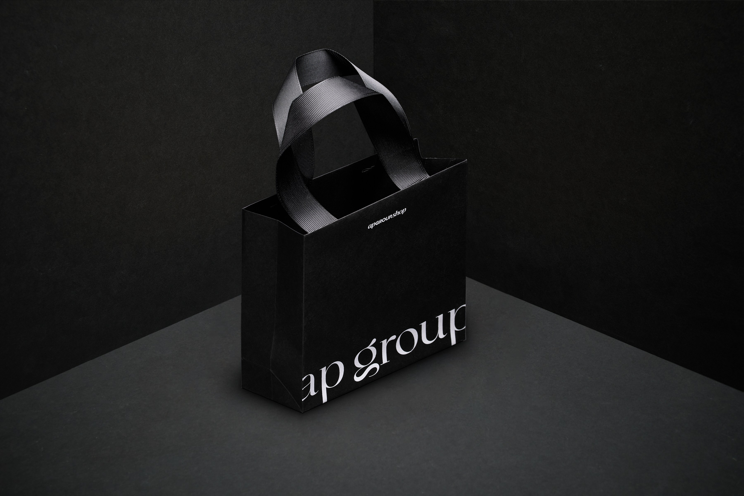 Серия фотографий бумажной упаковки для интернет магазина. Предметный фотограф для маркетплейсов. Казань