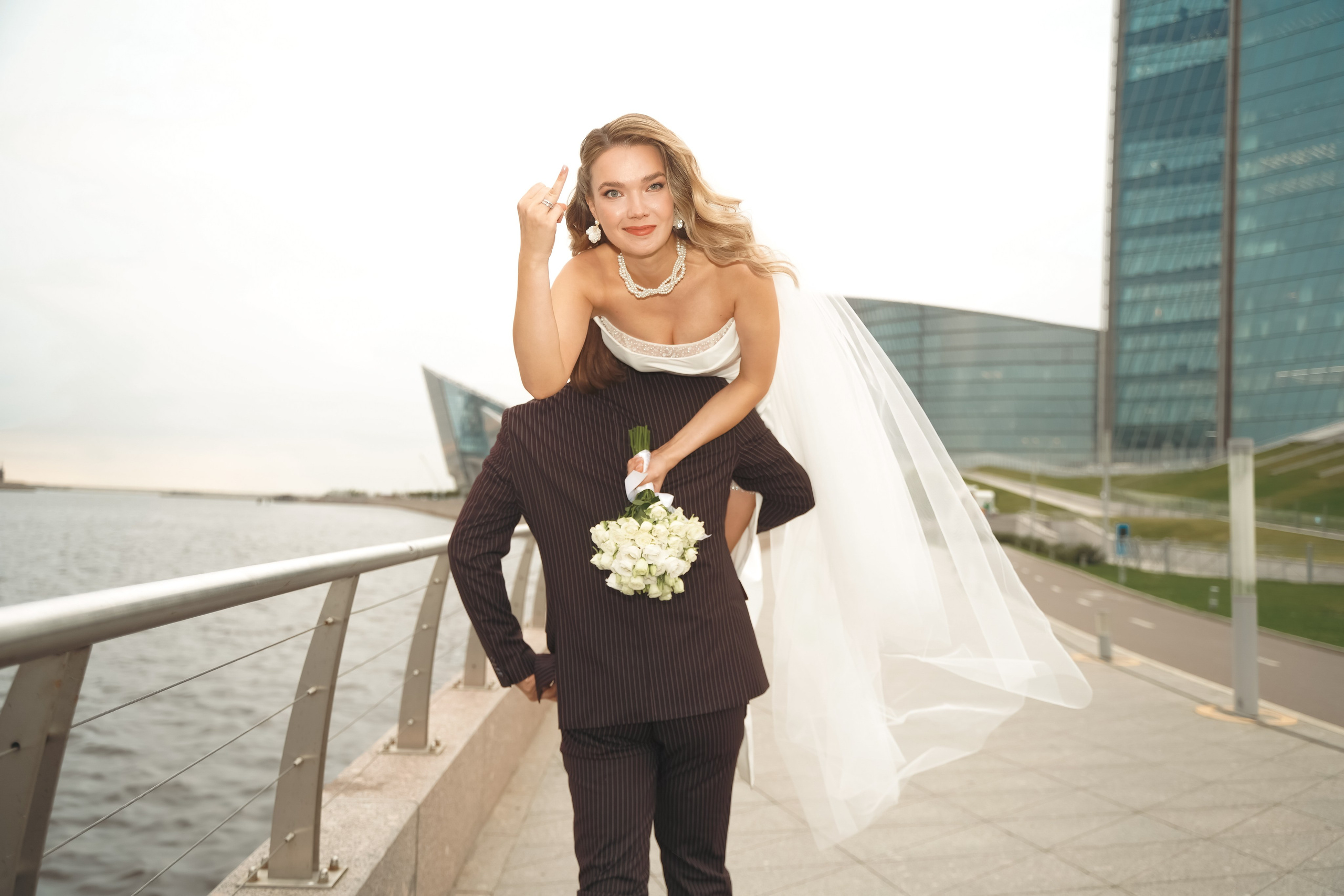 Минимализм на Лахте. Анна и Дмитрий. Professional photoartist in St. Petersburg (wedding, reportage, portrait, model book, love story) Alexander Shvedov