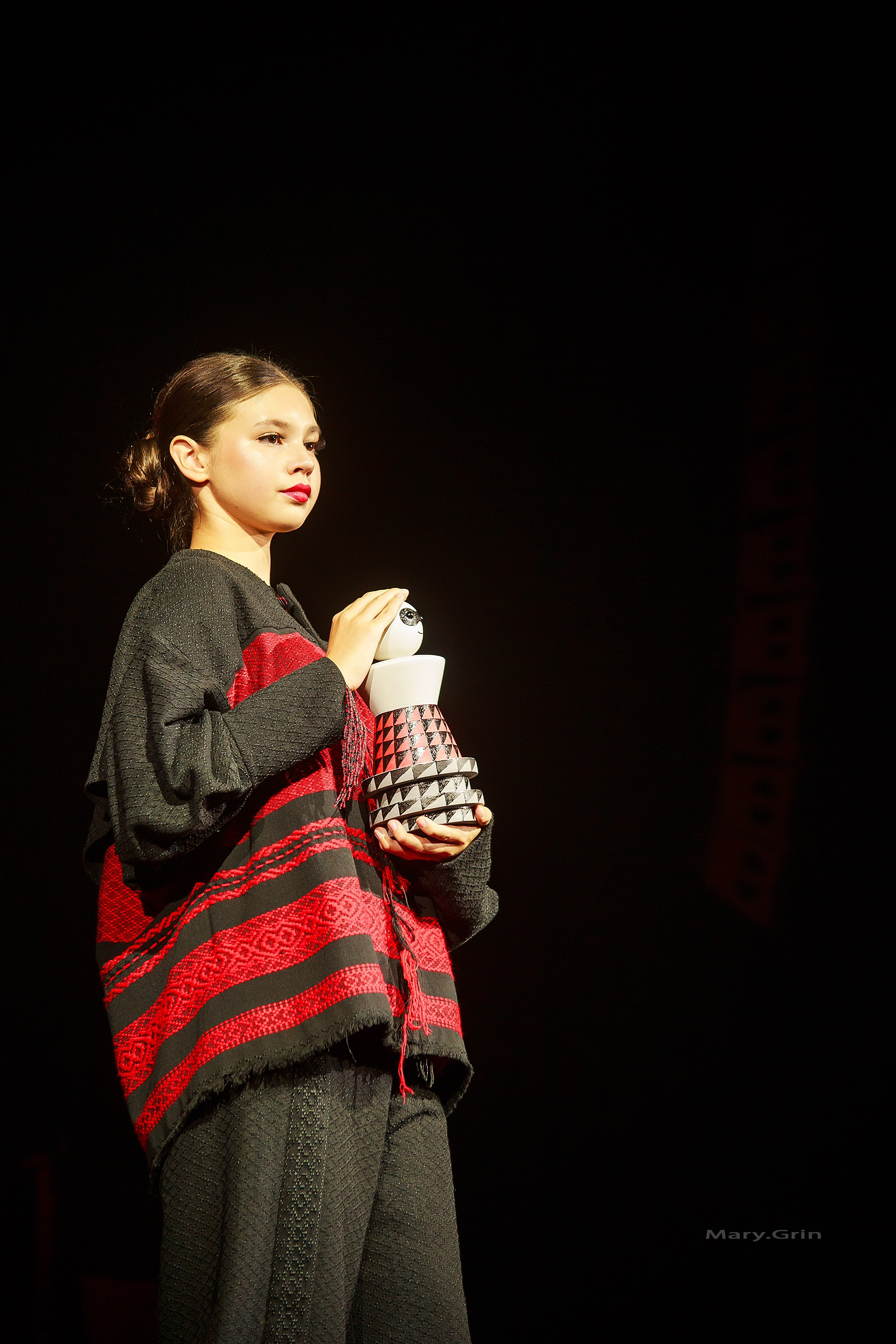 Подиумный спектакль «стиль Надежды» 2025. Детский и семейный фотограф, фотограф мероприятий Нижний Новгород