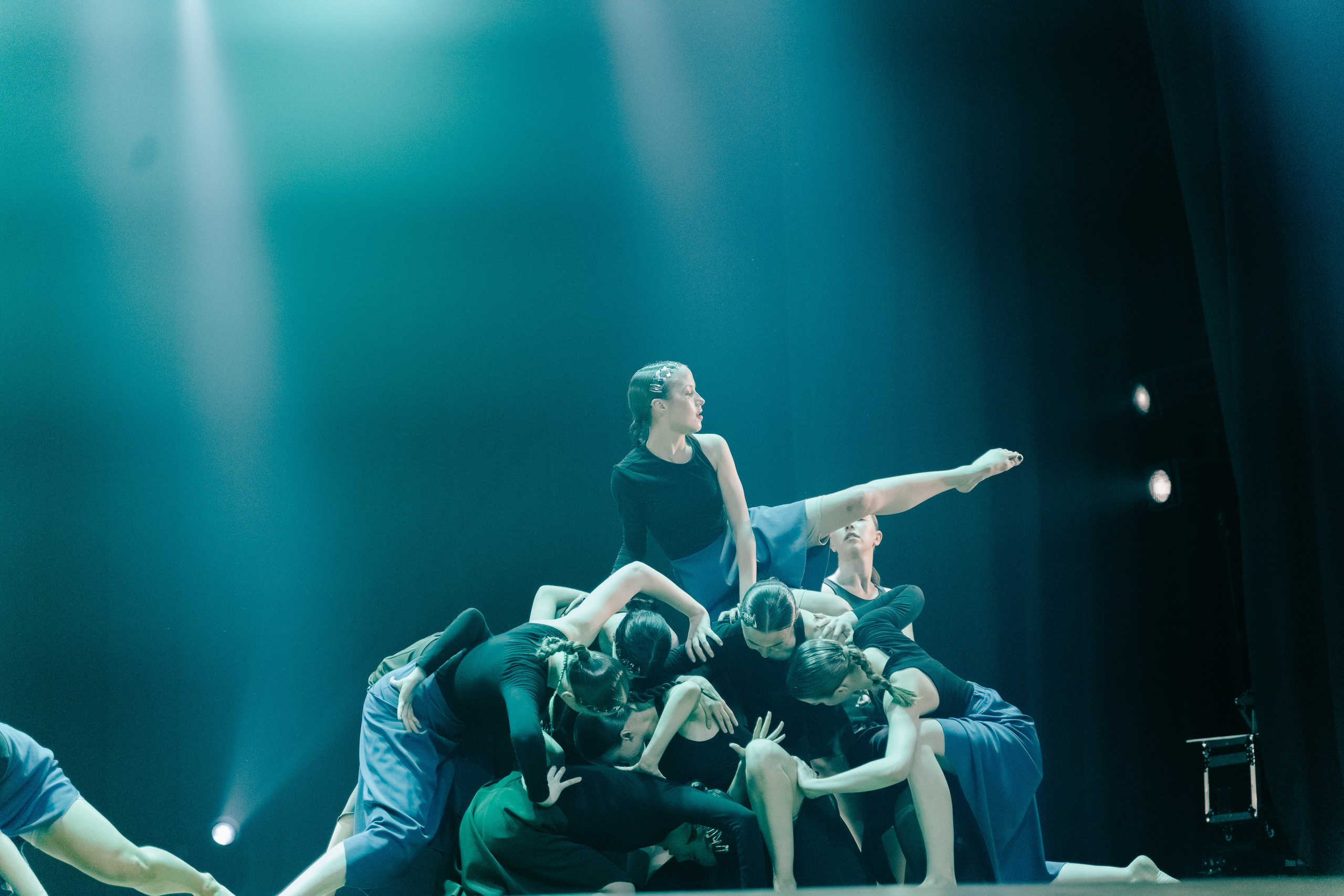 Спектакль «Песнь сирен». Главная