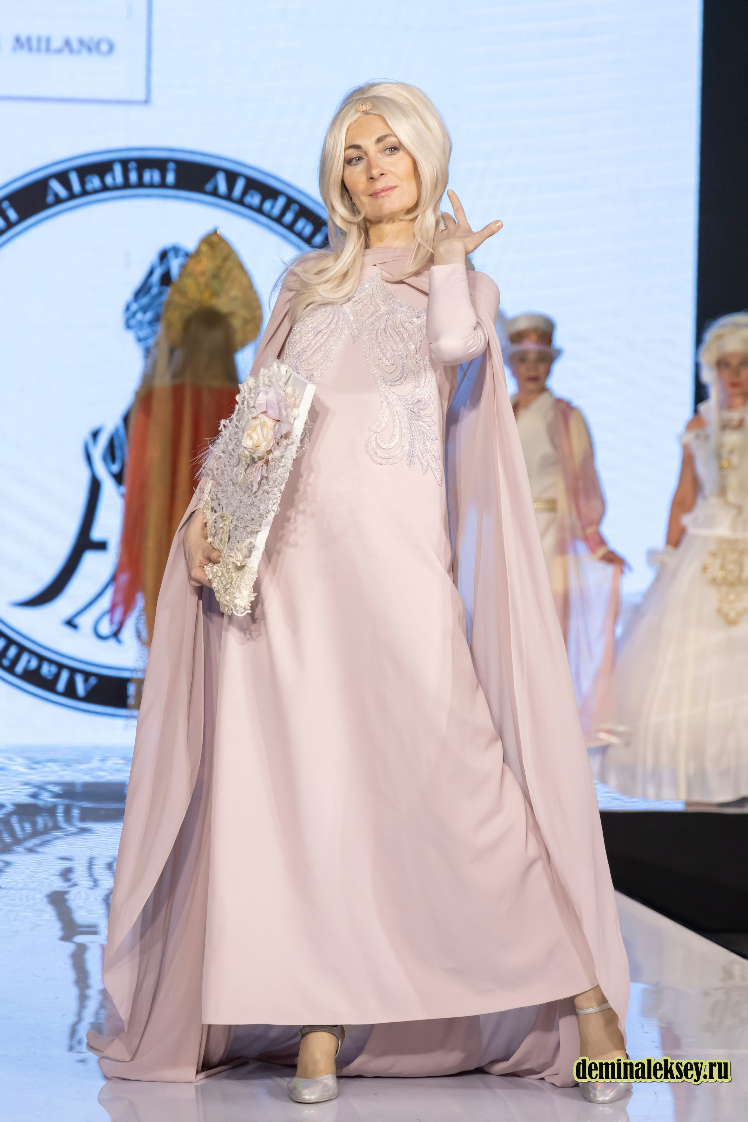 Показ бренда Аладини на выставке Уникальная Россия 2025. Репортажный, семейный и студийный фотограф в Москве Демин Алексей