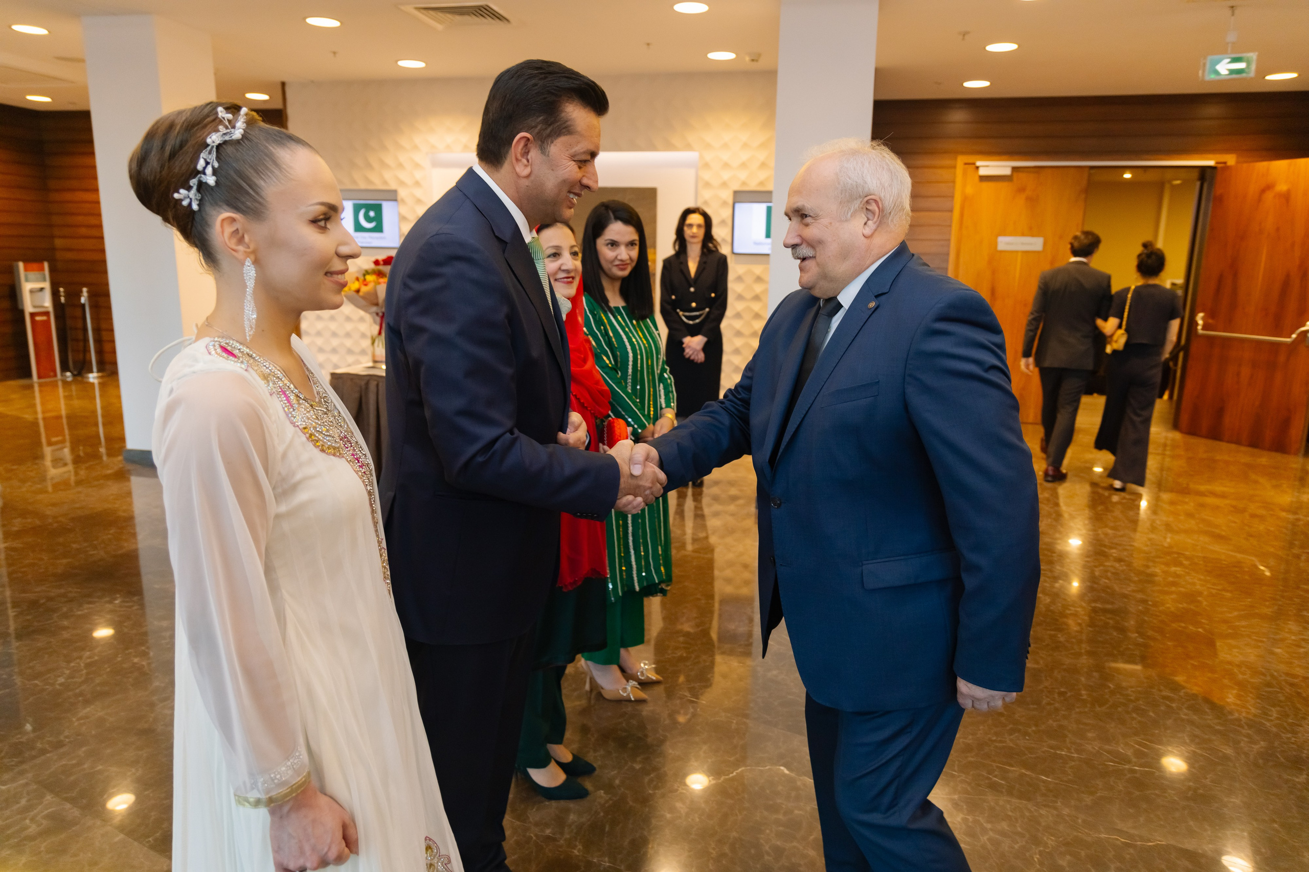 Фотосъемка делегации Пакистана в Беларуси в отеле Марриотт. Свадебный фотограф в Минске/Беларуси Сергей Спиридонов