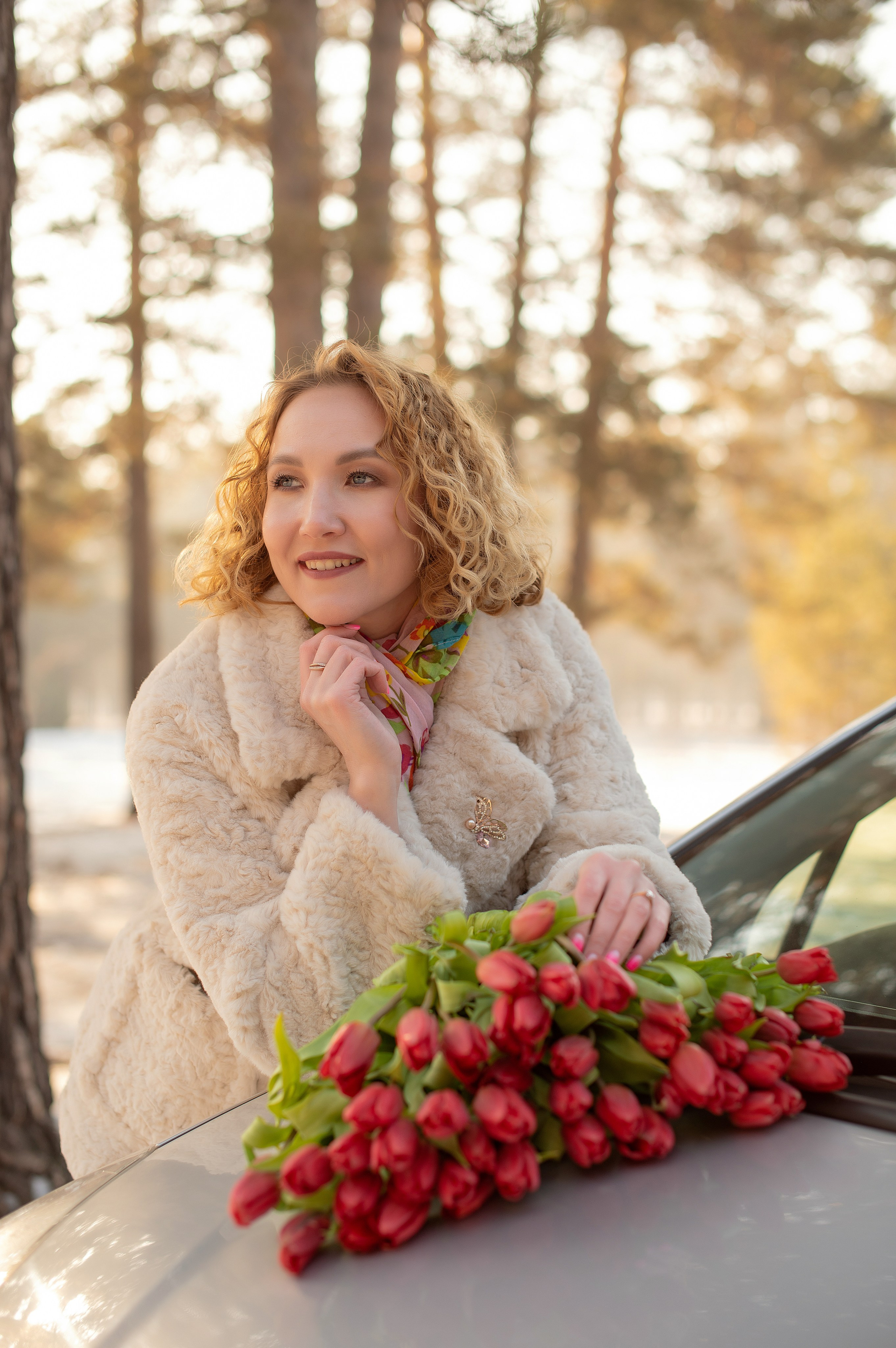 Ира тюльпаны в снегу. Фотограф Виктория Воронина