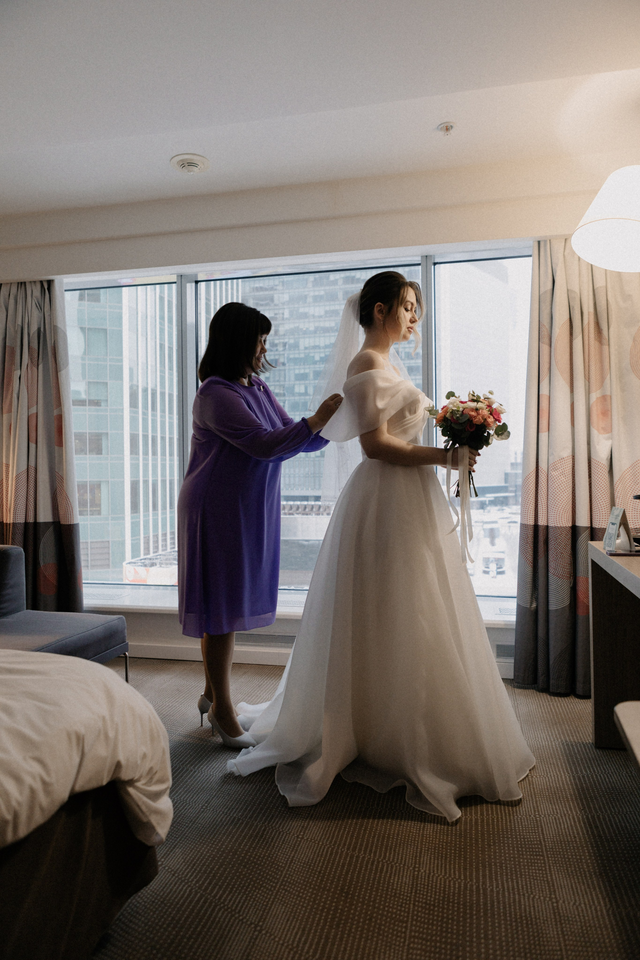 Ксюша и Илья. Утро в отеле роспись в Birds. Свадебный и портретный фотограф в Москве Анастасия Масюк