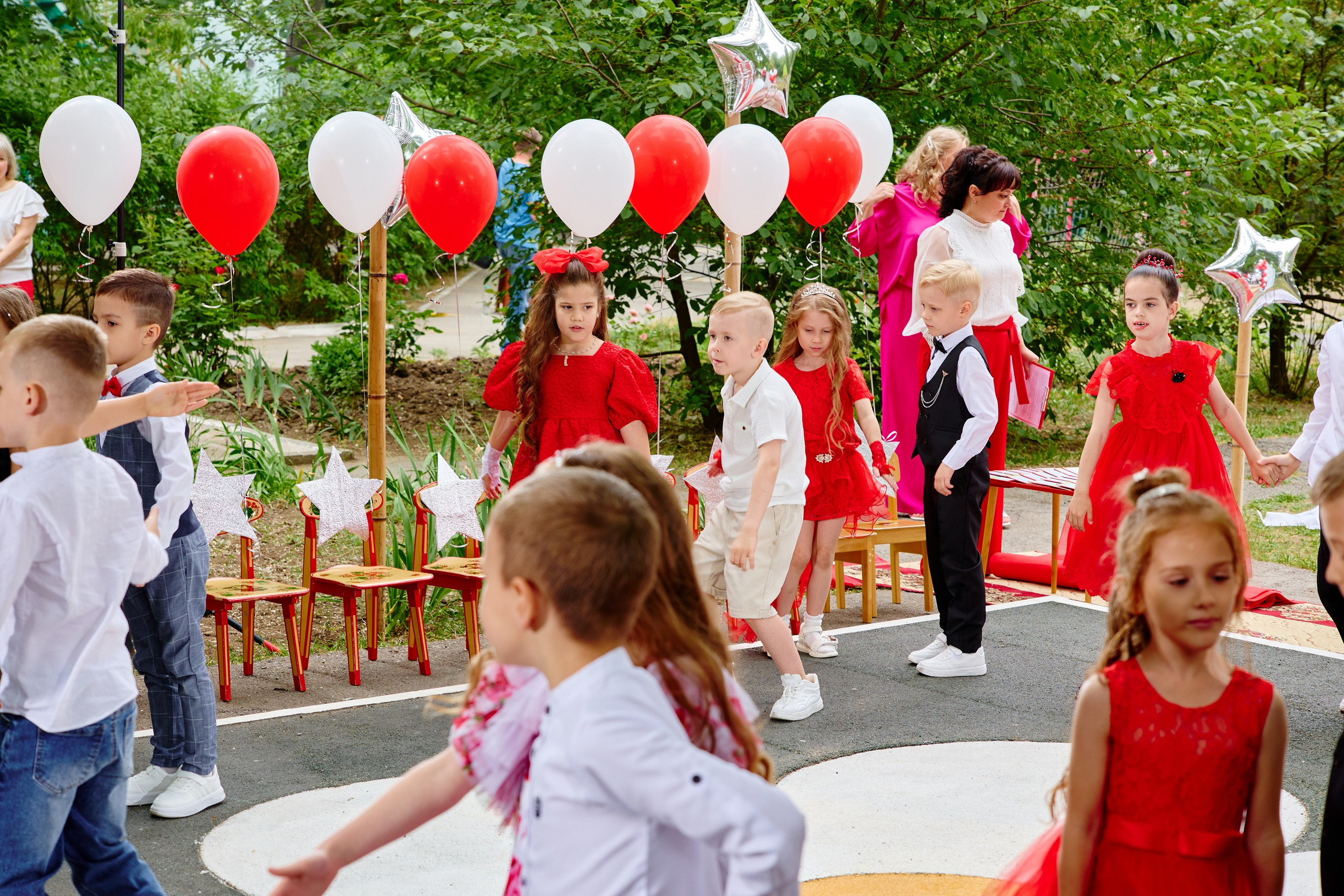 Выпускной 45 сад. Фотограф Выпускные альбомы Таганрог Сергей Коробченко