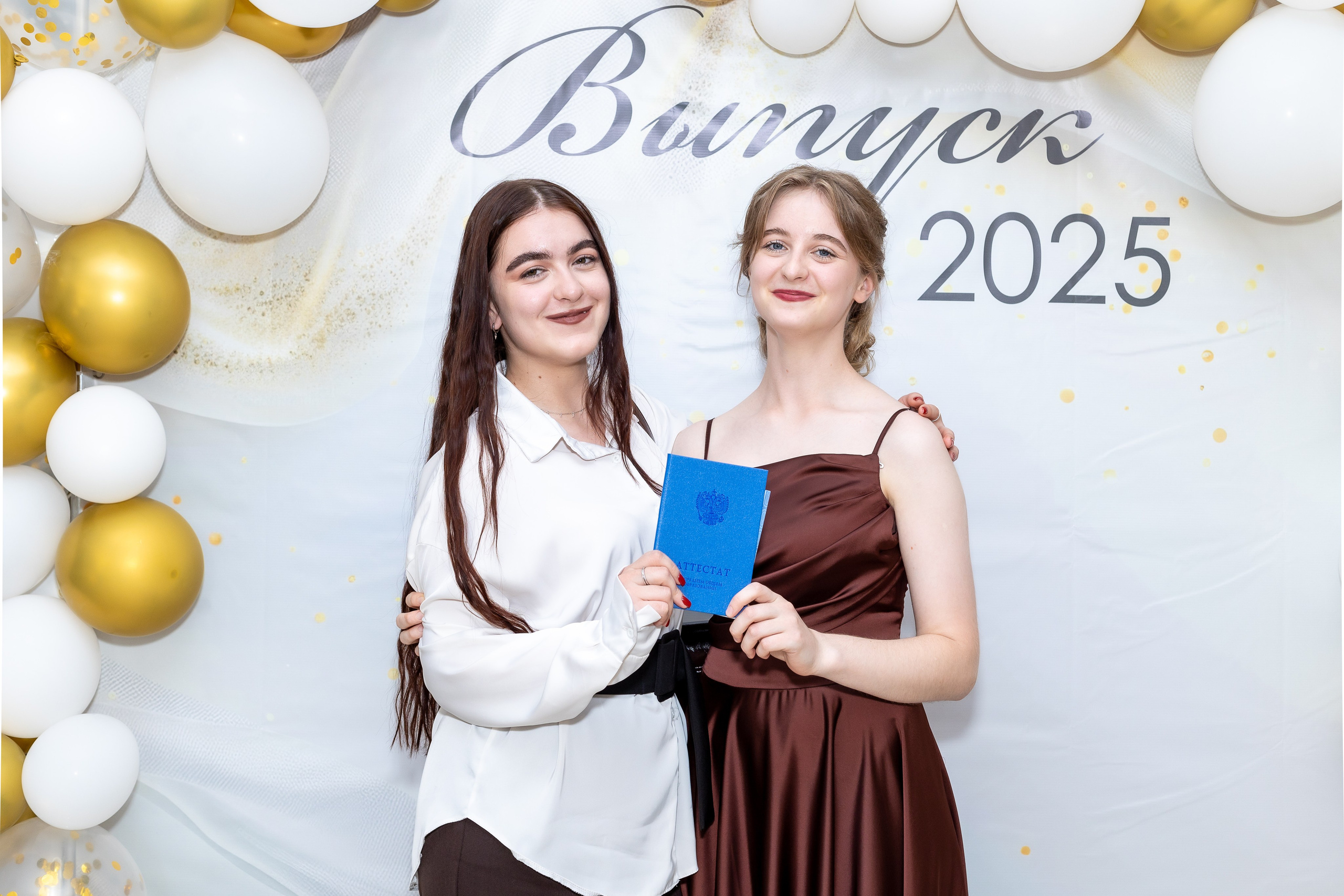 Вручение аттестата 2025. Выпускные альбомы Майкоп, Краснодар Елена Золотарева