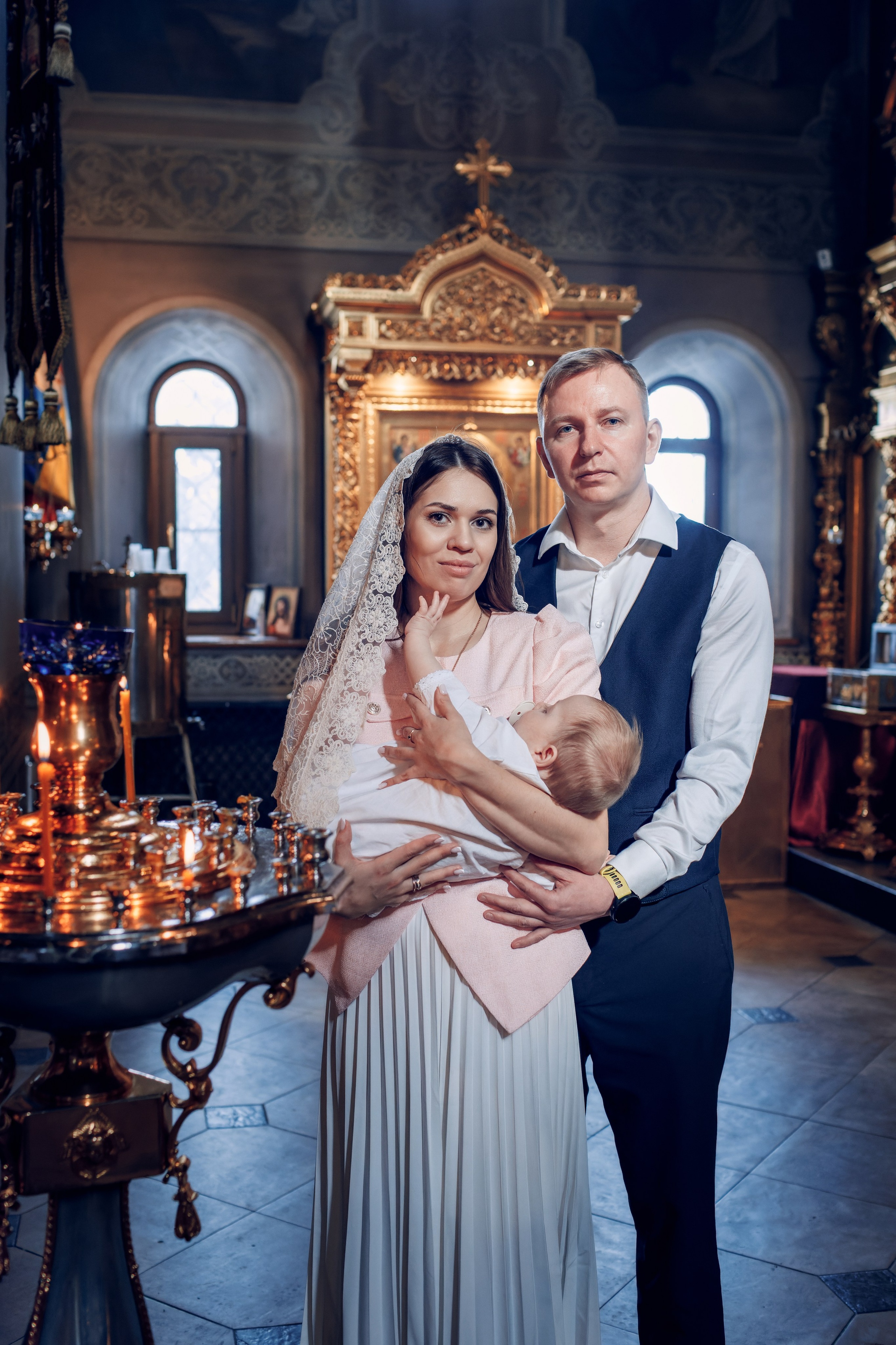 Крещение в Храме Святого Уара Мученика в Вешках. Профессиональный фотограф в Москве и Мо Мария Шантарёва