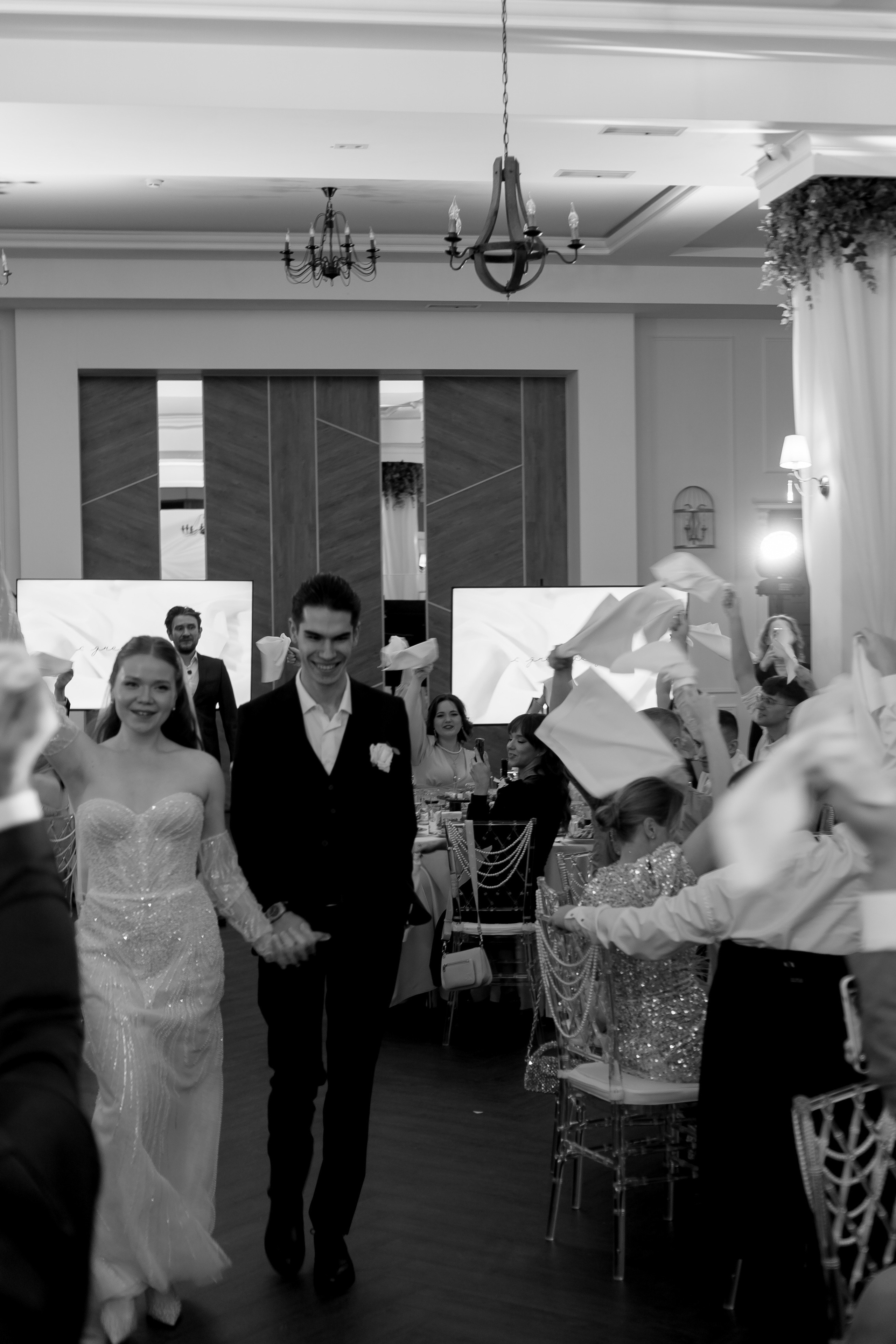 СВАДЕБНАЯ СЬЕМКА СБОРОВ В ОТЕЛЕ И ВЫЕЗД НА ЦЕРЕМОНИЮ (СНЯТО В СИБИРЕ В НИЖНЕВАРТОВСКЕ). Профессиональный фотограф, Санкт-Петербург — Виктория Богомолова