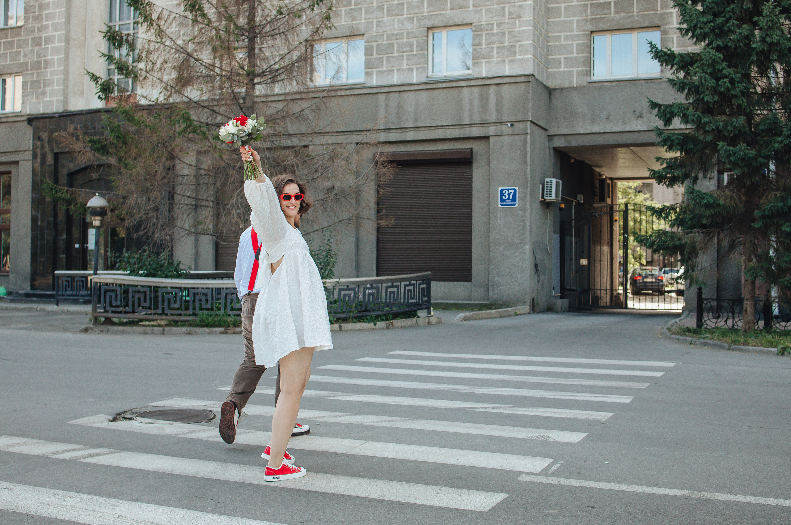 Руслан и Вера (прогулка по центру). Фотограф Новосибирск