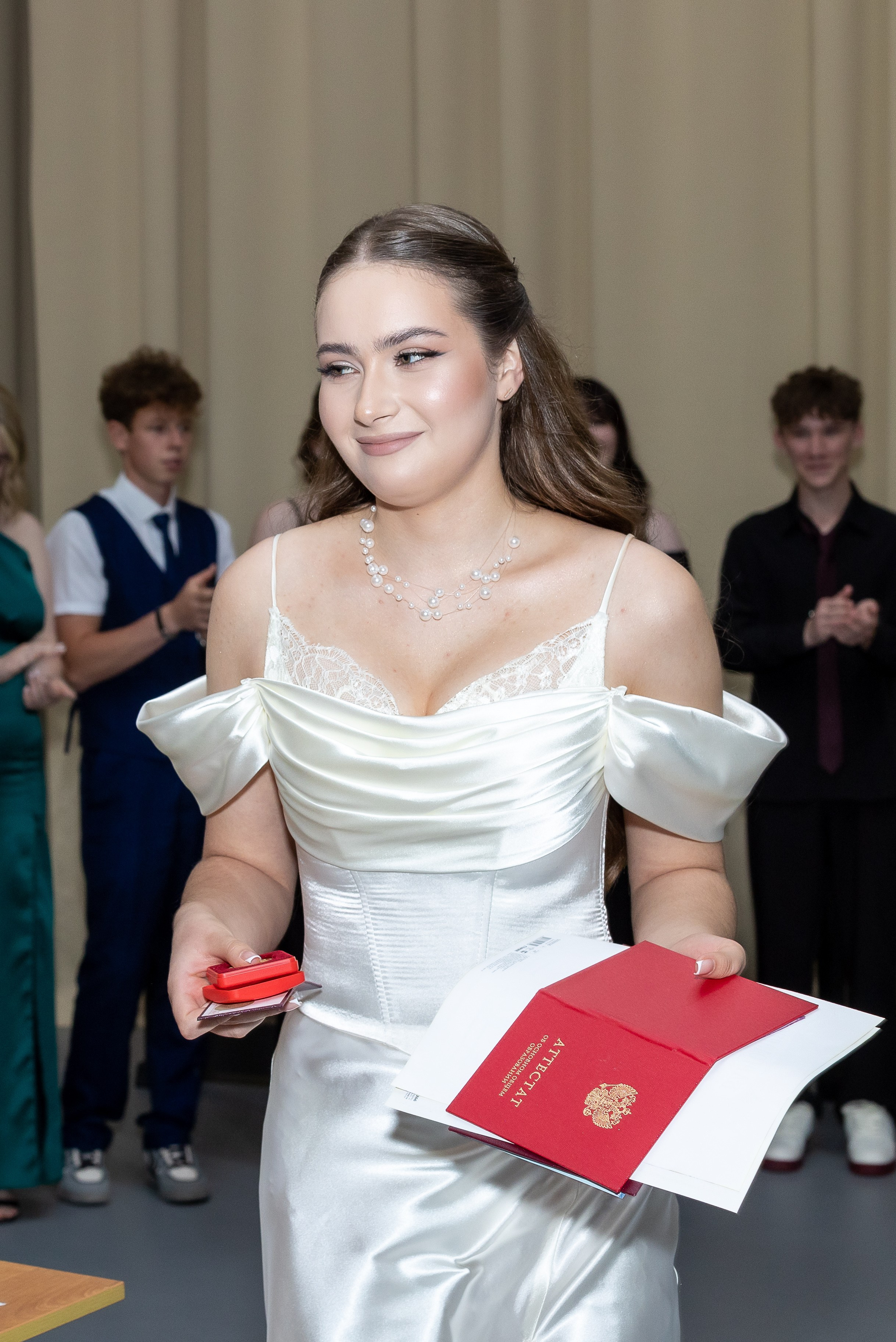 Вручение аттестата 2025. Выпускные альбомы Майкоп, Краснодар Елена Золотарева