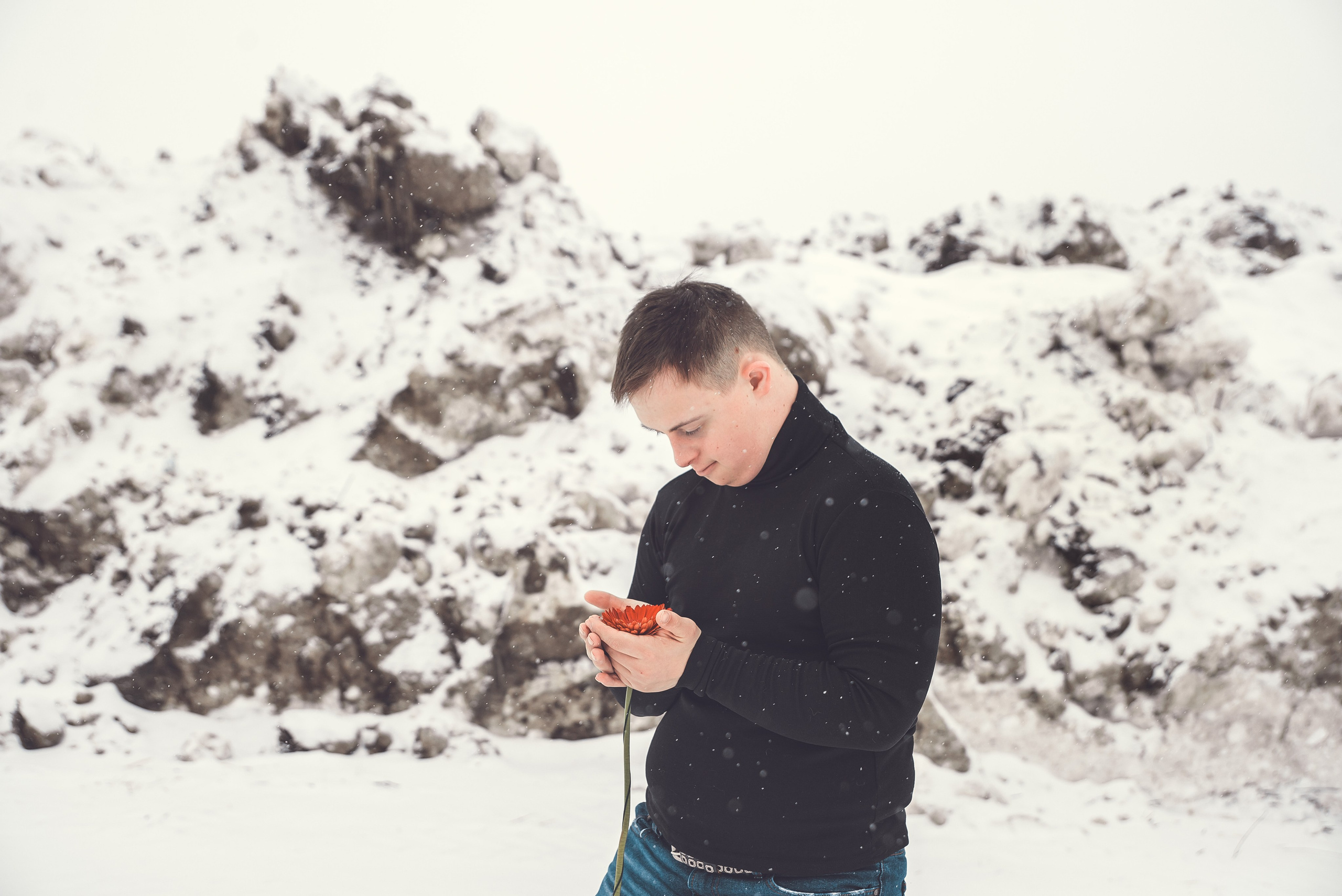 Аленький цветочек. Фотограф Крещение Венчание Москва