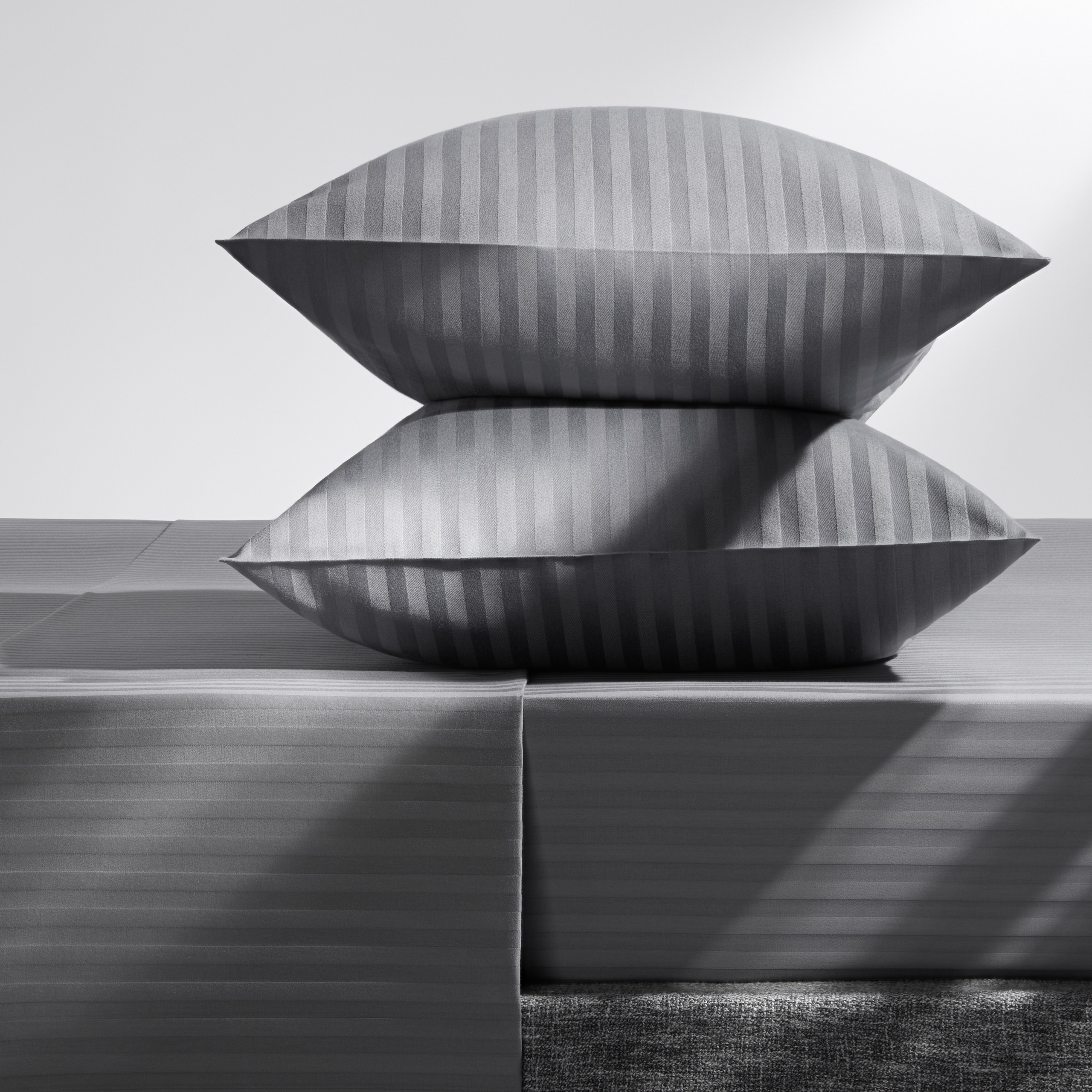 Постельное белье Pragma (страйп). Олег Дмитриев