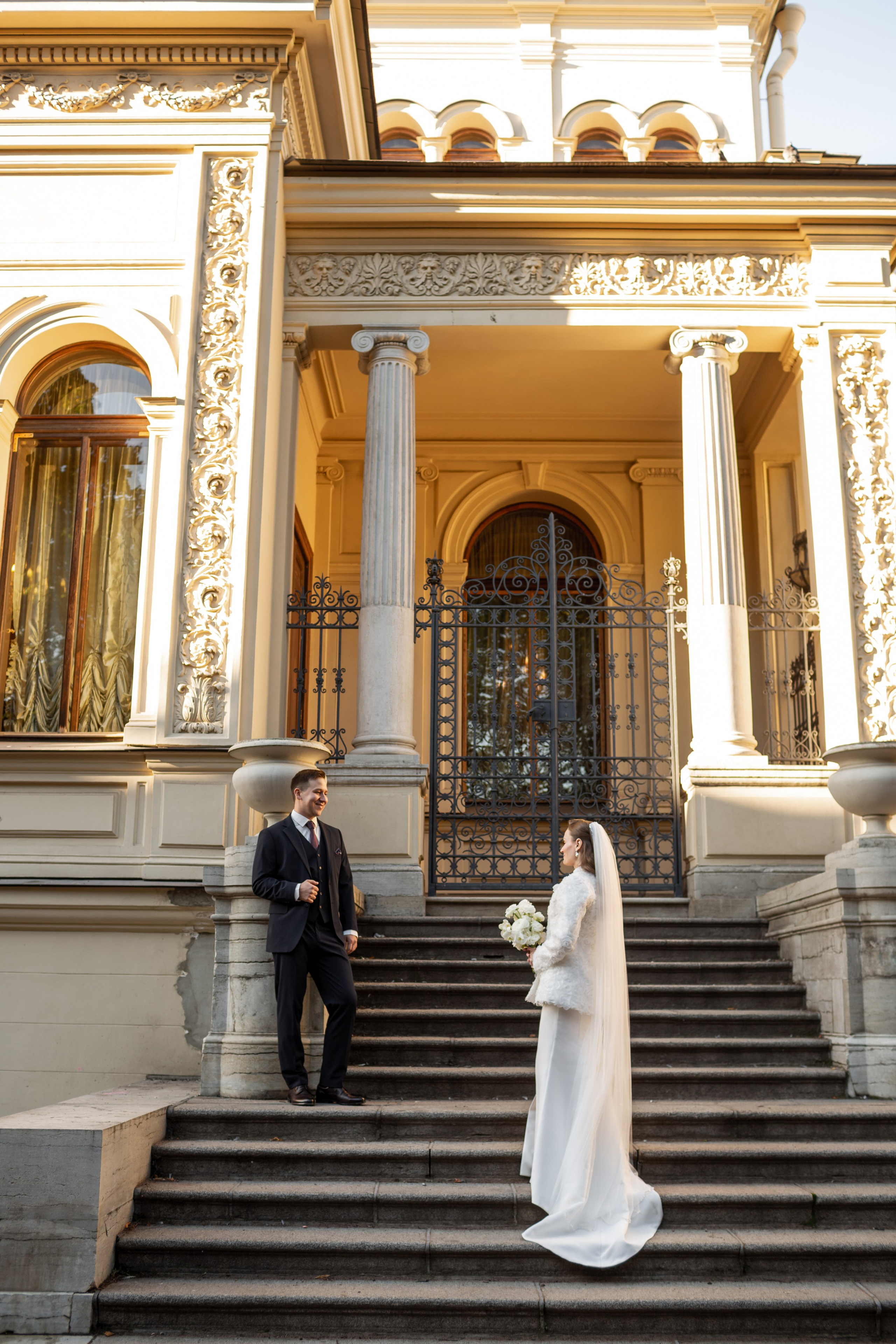 Свадьба в Петербурге в сентябре. Свадебный фотограф Кирилл Белый