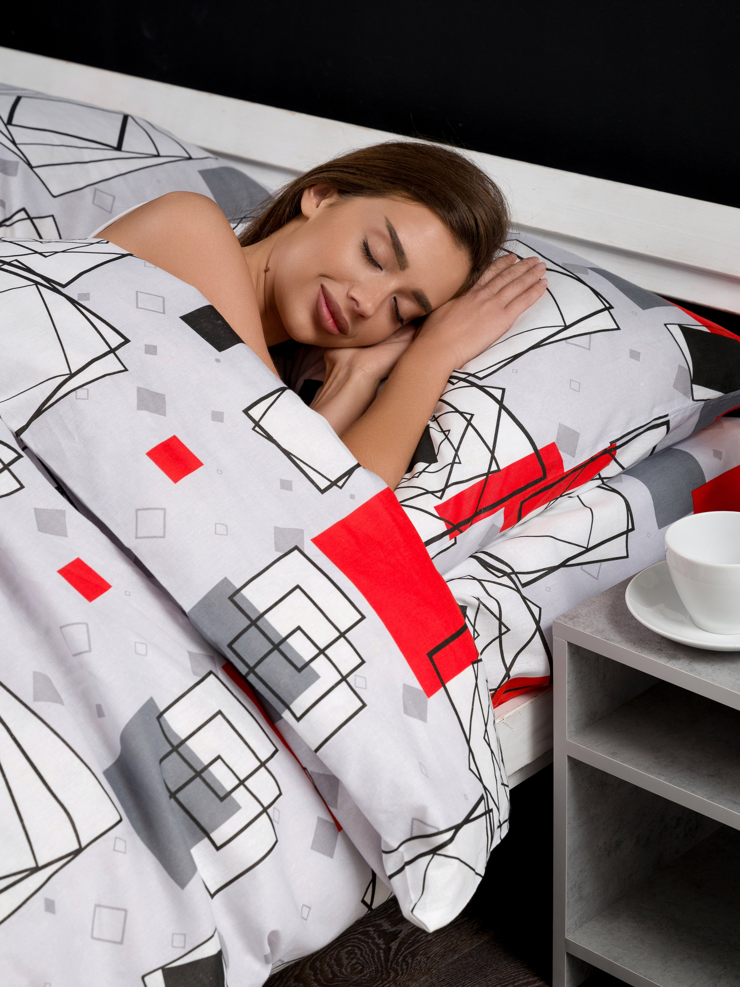 Съемка в студии «Изюм». Фотограф для маркетплейсов в г. Иваново Клещенок Юлия