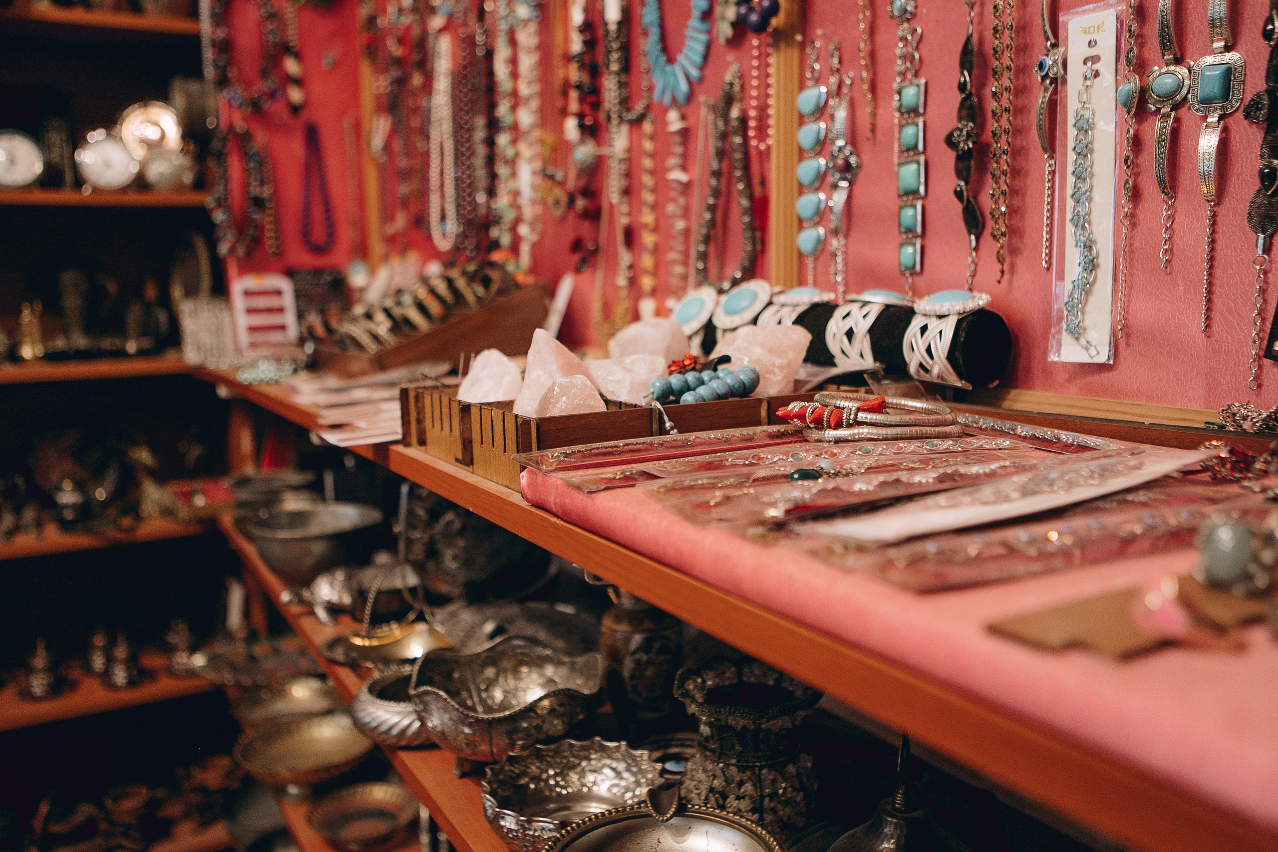 Сувенирная лавка. Фотограф Анастасия Кулешова