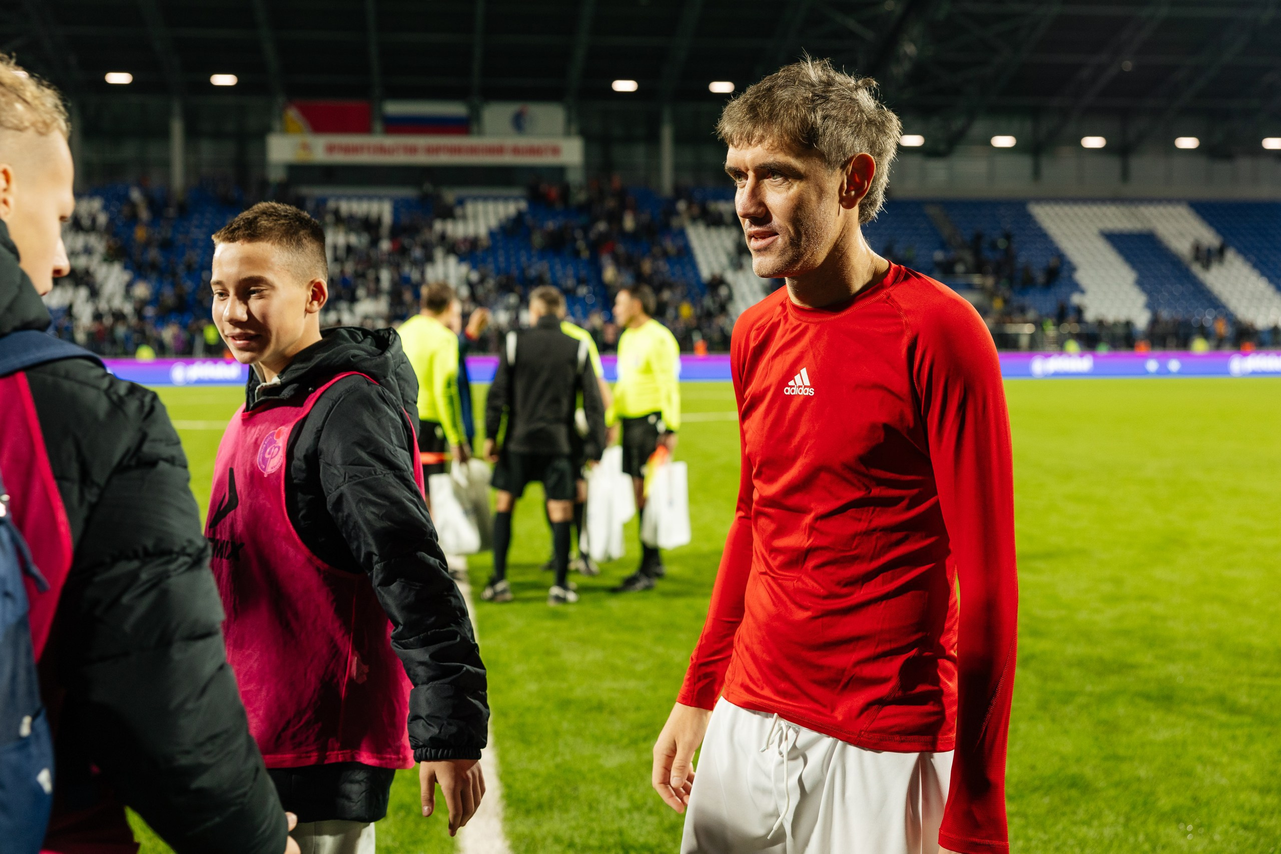 Ретро-матч «Факел» — сборная СССР и России. Свадебный и репортажный фотограф в Воронеже Сергей Максимов