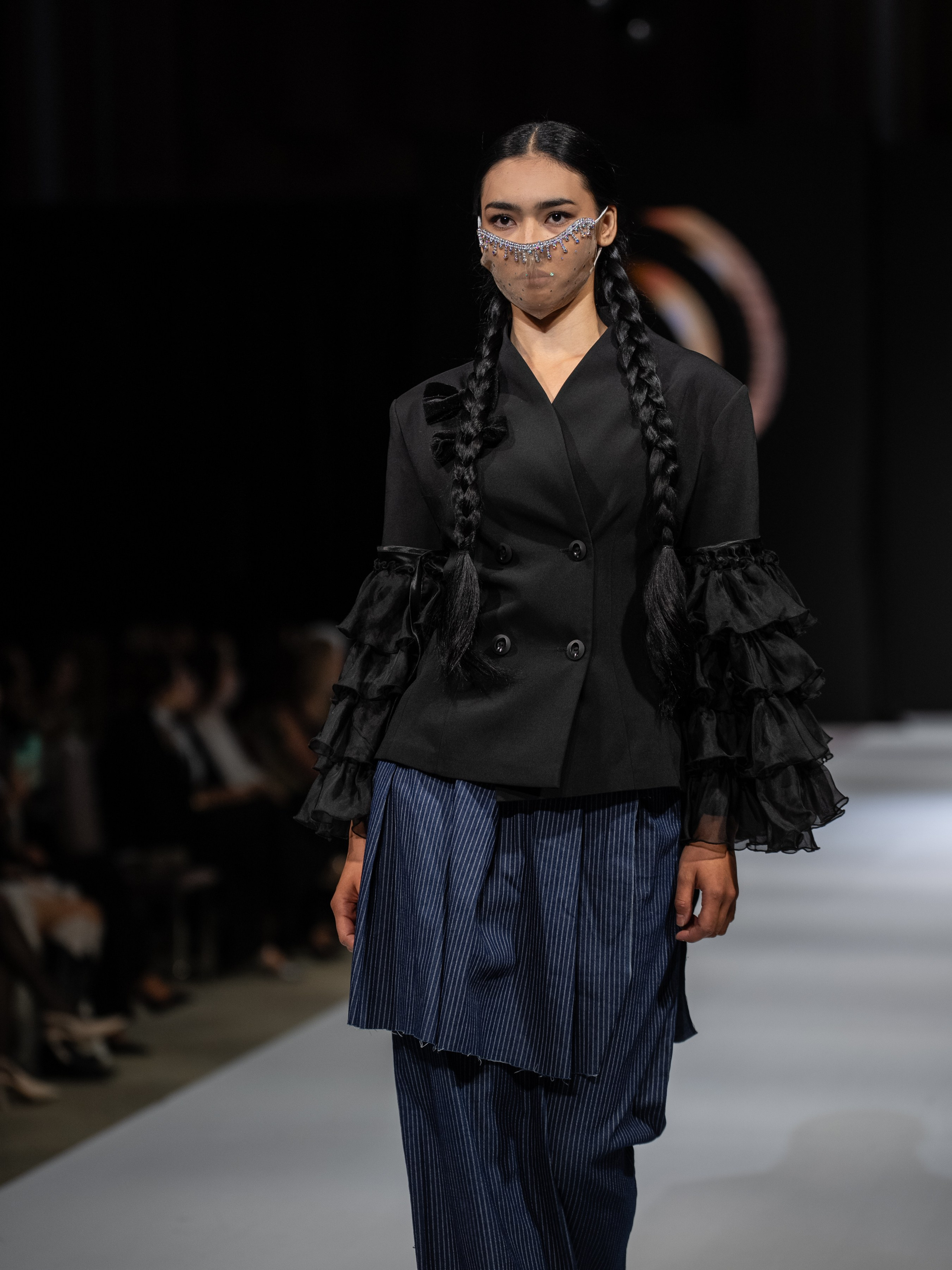 EURASIAN FASHION WEEK Nurasem. Сайт Алматинского НЮ АРТ, будуар и фэшн фотографа Дениса Карпенко
