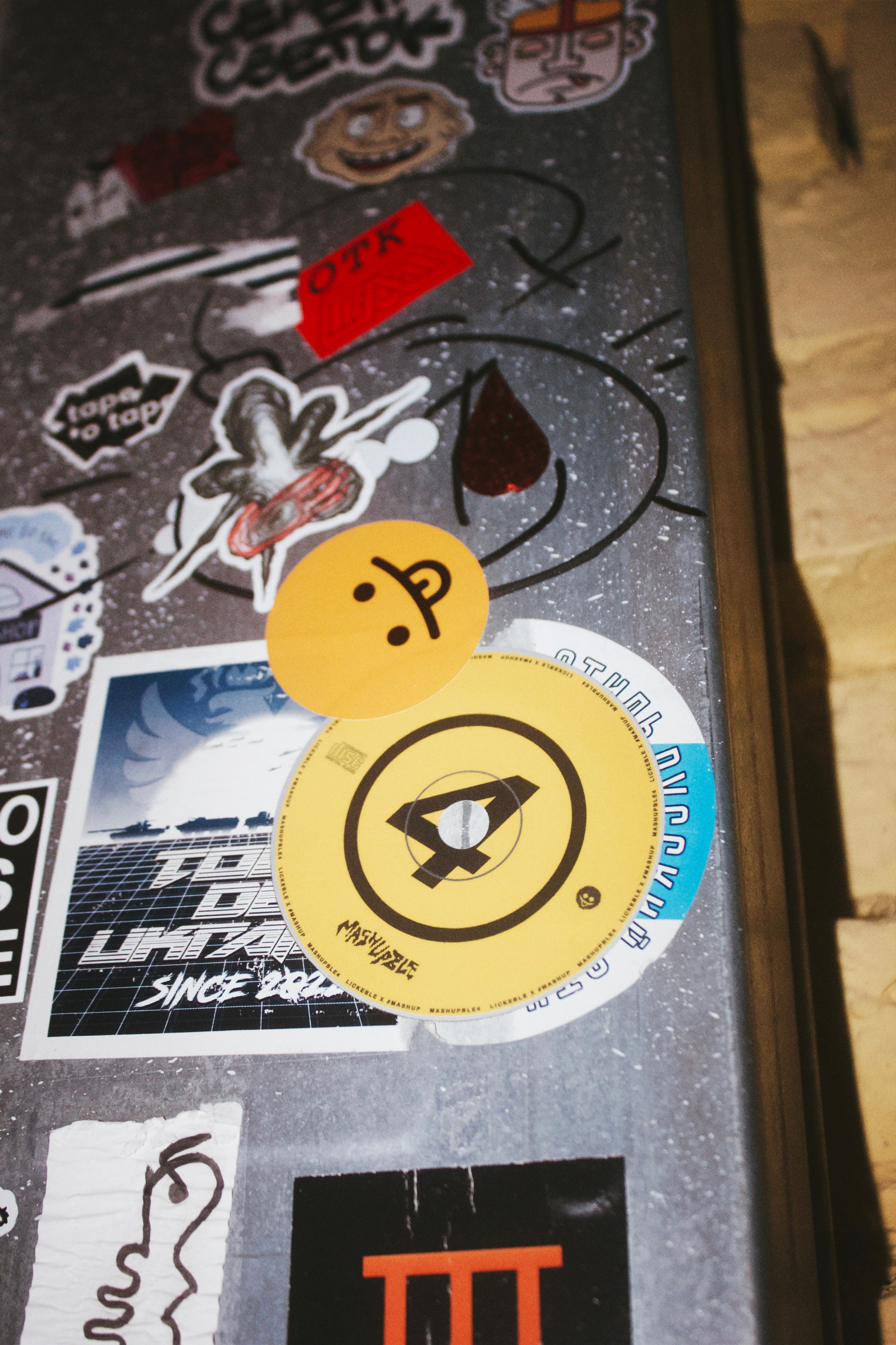 Съемка мерча MASHUPBLE. Концертный и портретный фотограф в Москве Соня Спросонья