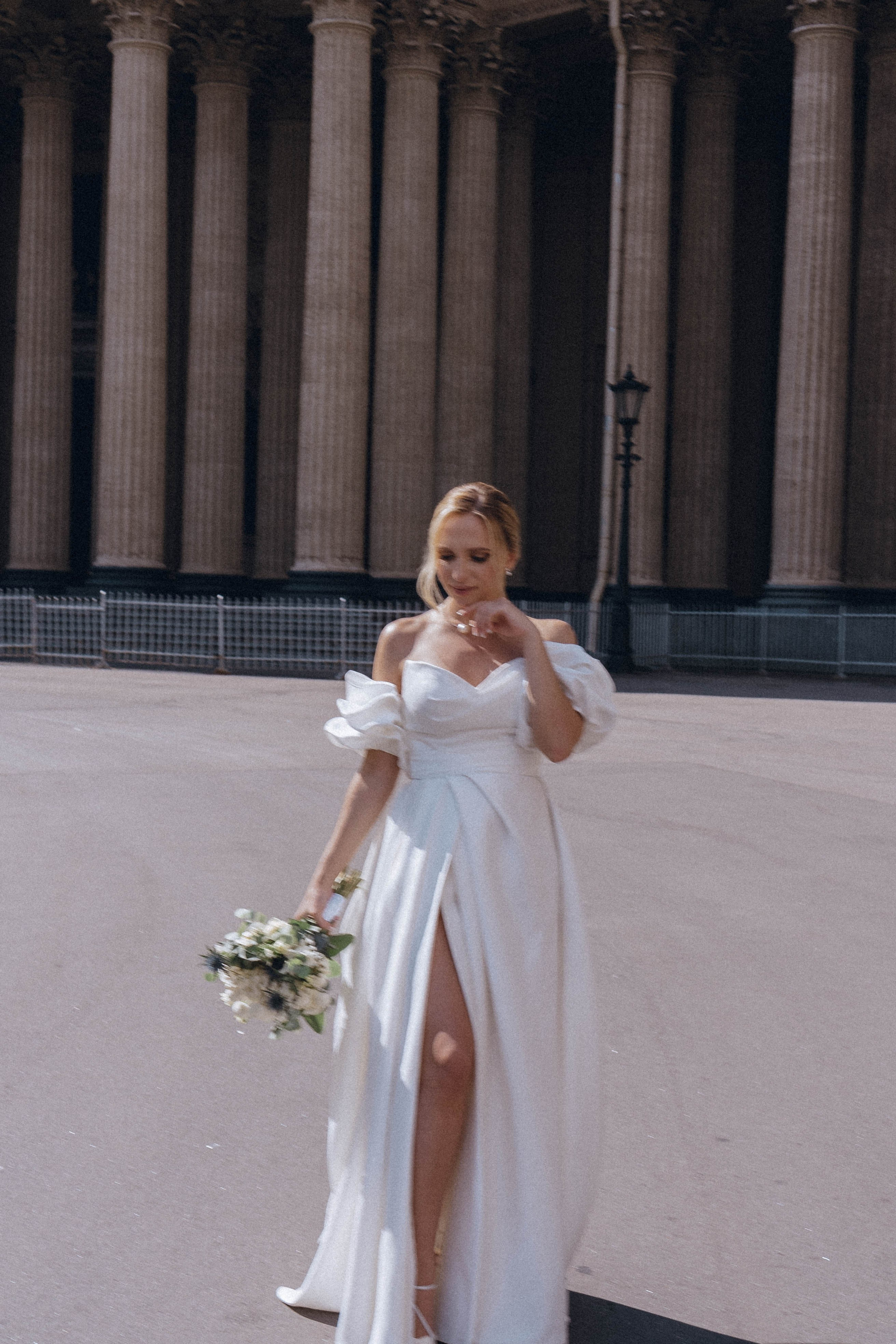 СВАДЕНБНАЯ СЬЕМКА НА КАТЕРЕ ПО КАНАЛАМ САНКТ-ПЕТЕРБУРГА И В АКВАТОРИИ НЕВЫ. Профессиональный фотограф, Санкт-Петербург — Виктория Богомолова