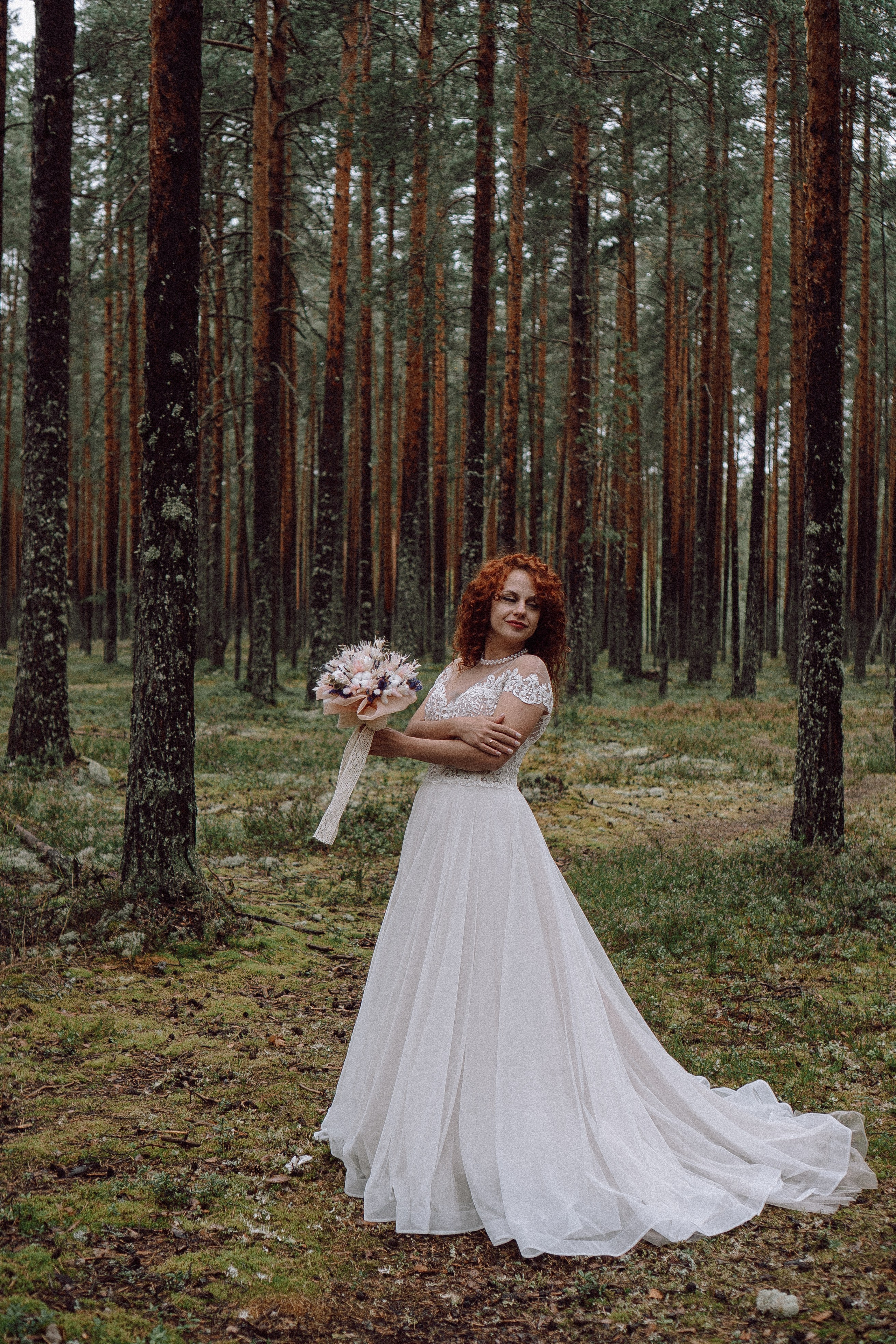 СВАДЕБНАЯ ФОТОСЕССИИЯ ПАРЫ В ГОРОДЕ ПРИОЗЕРСК В СОСНОВОМ ЛЕСУ И С ПИКАПОМ. Профессиональный фотограф, Санкт-Петербург — Виктория Богомолова