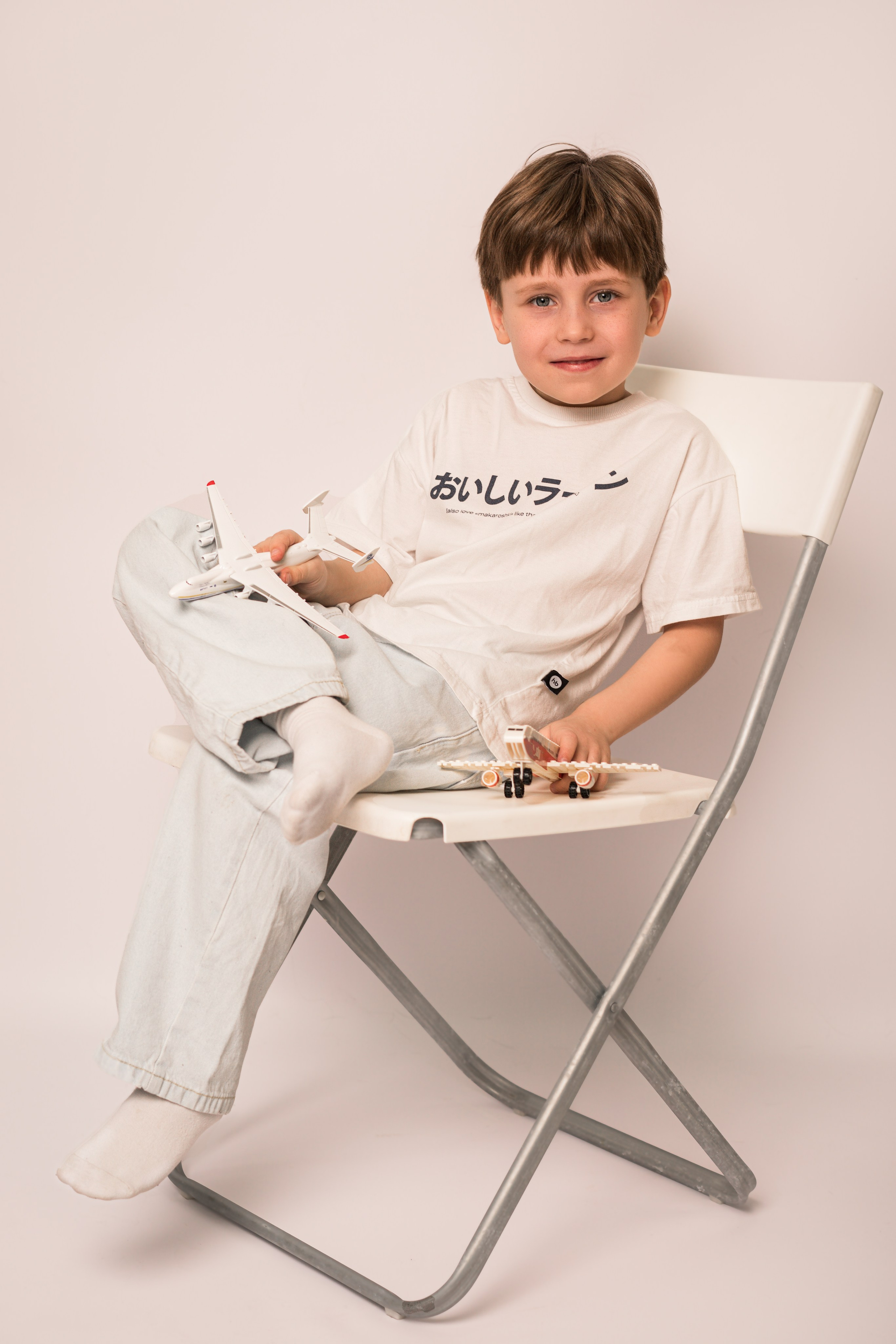 Детский сад, портреты белый фон. Фотограф Шунова Саша