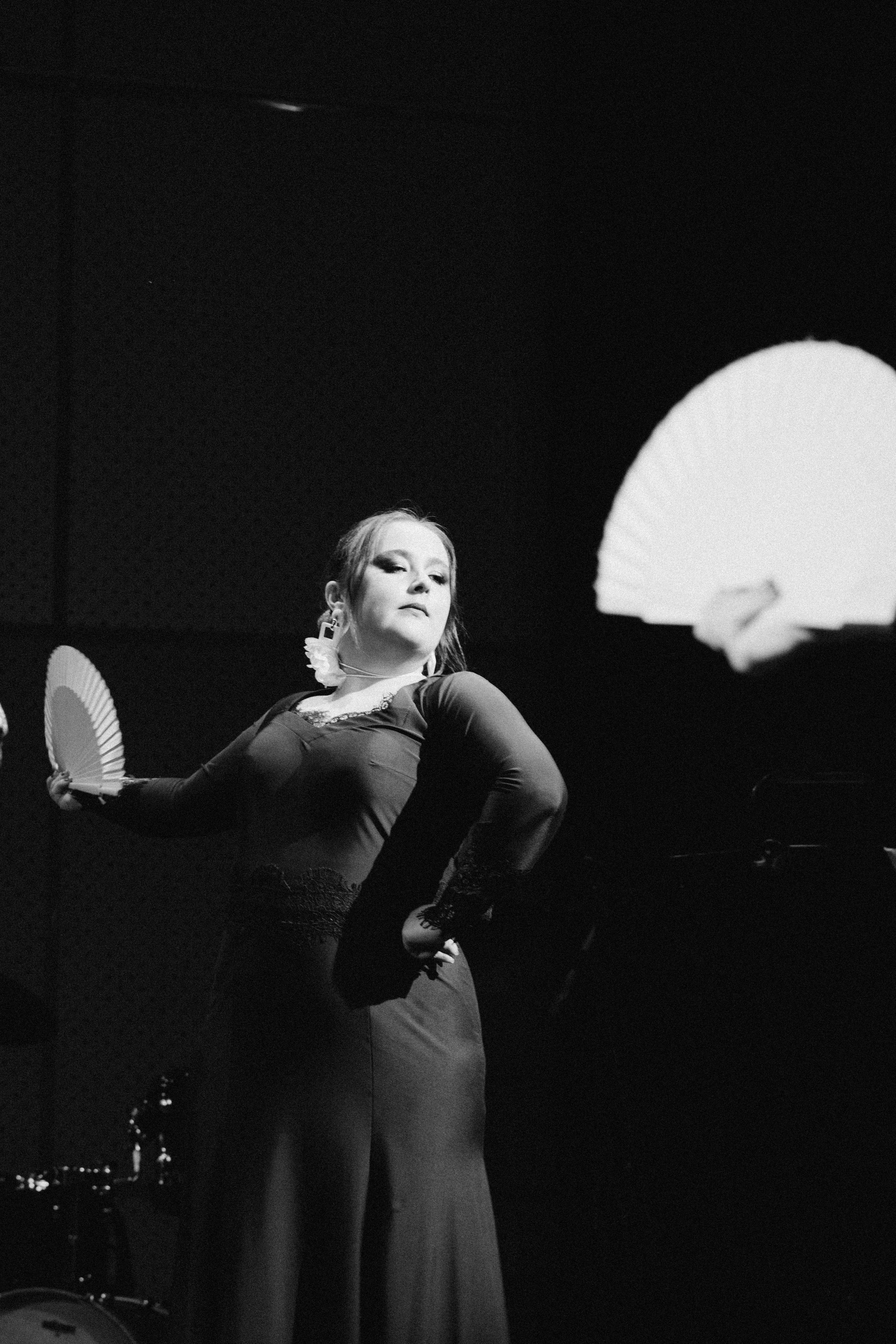 Спектакль «Mujeres» («Женщины»), студия фламенко Tierra del Sol. Анна Демидова — фотография для жизни и бизнеса в Абакане