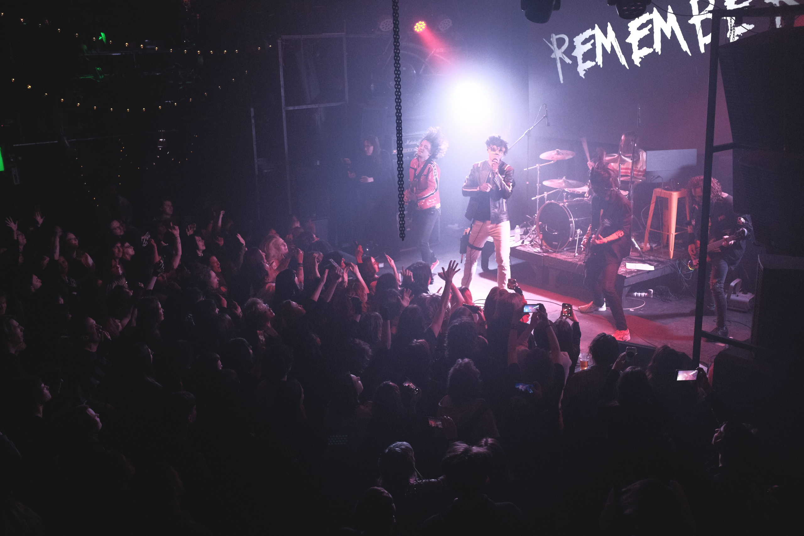 Концерт ASLEEP OR DEAD в ласточке. Репортажный фотограф в Санкт-Петербурге Даниил Могута