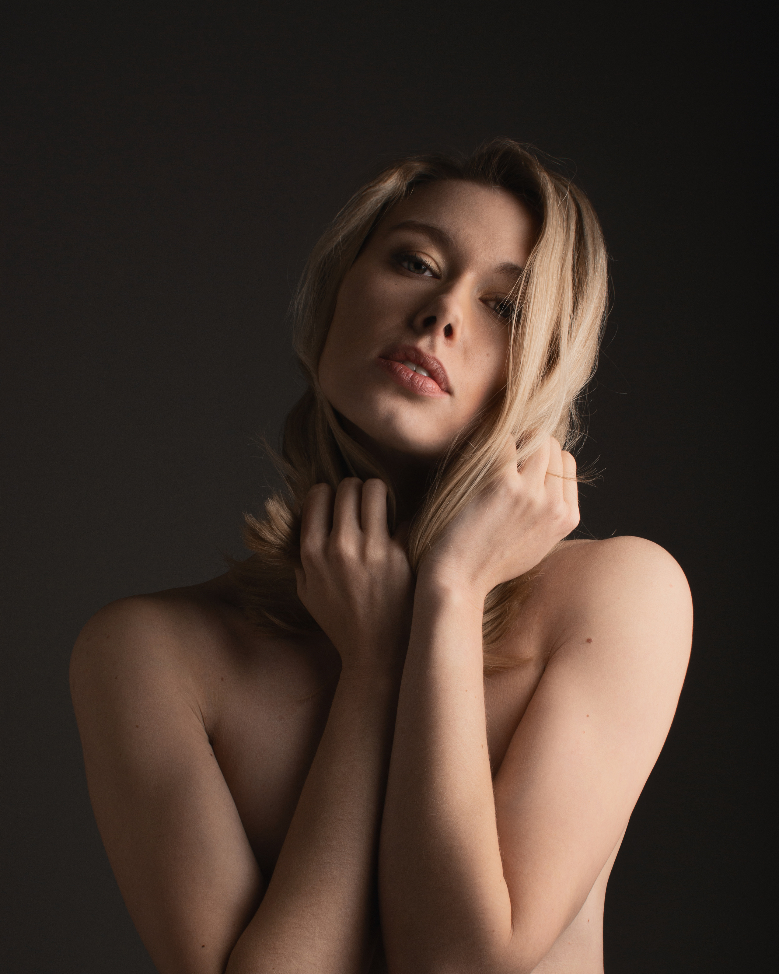 Будуар & Ню. Портретный фотограф в Москве Антон Тамазов