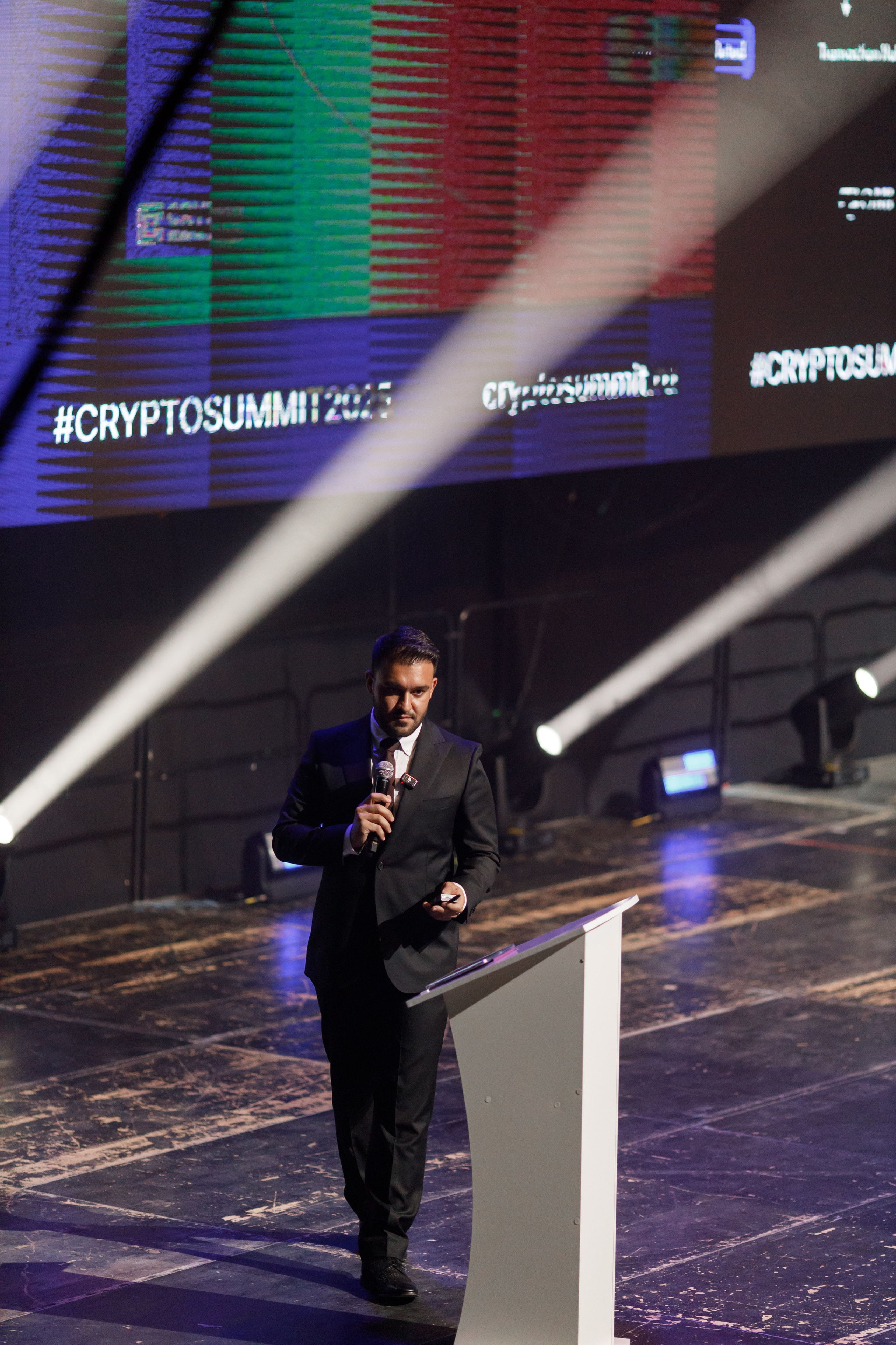 Crypto Summit 2025. Свадебный и репортажный фотограф (Москва, Королев и другие)