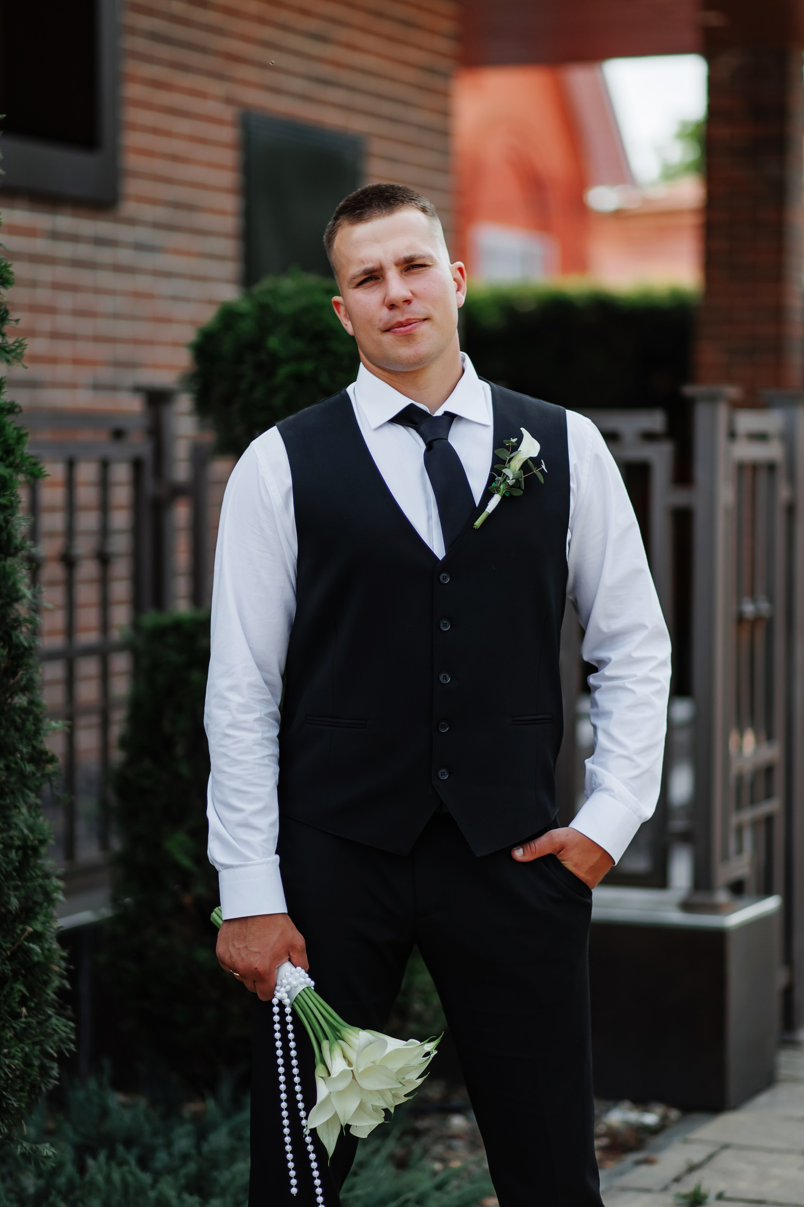 Июньская свадебная фотосессия в г. Лабинск и банкет в ресторане «Гости». Дмитрий Шевченко свадебное фото в г. Краснодар — Армавир — Лабинск