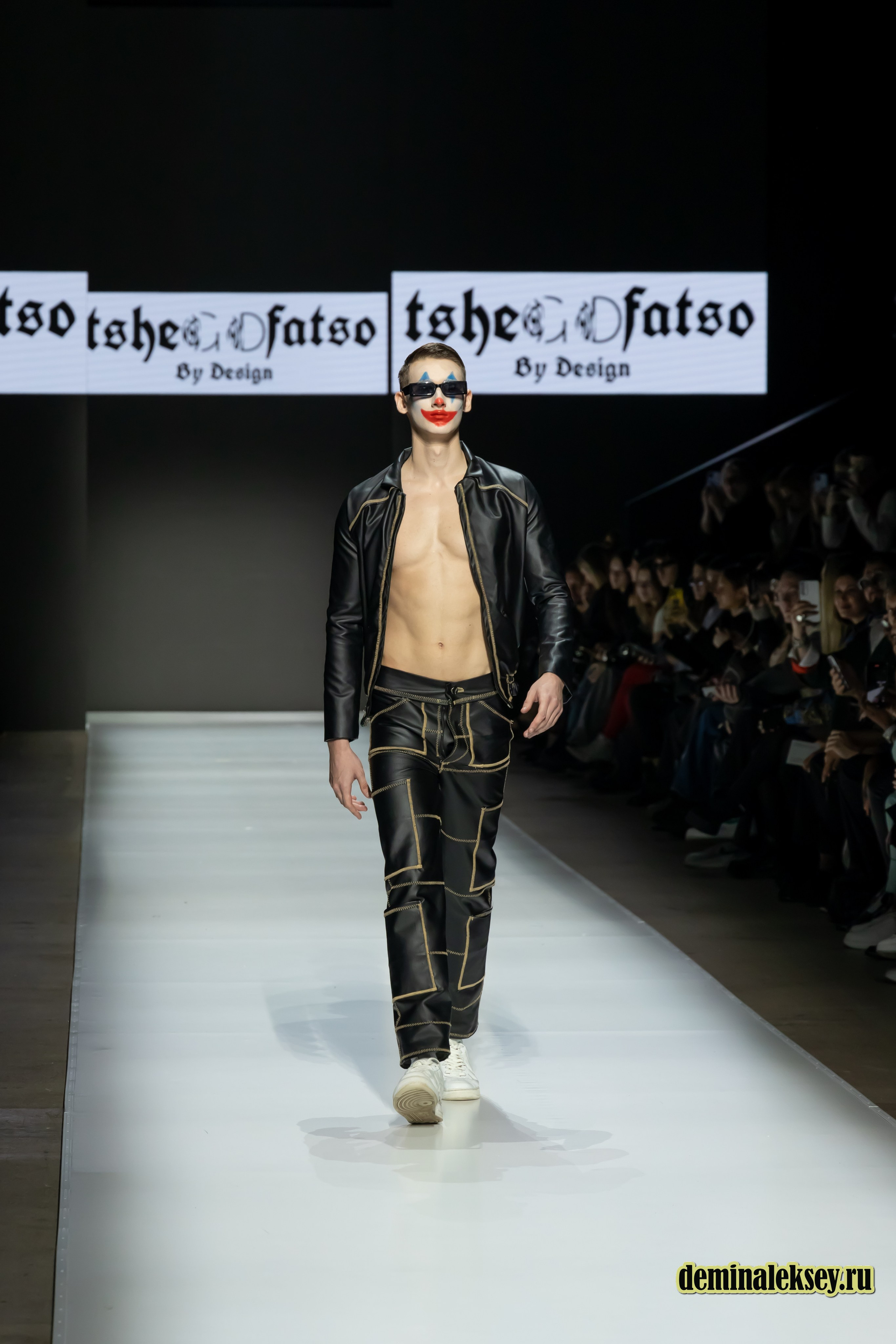 Московская неделя моды 2024 9 октября дизайнер Tshegofatso by design. Репортажный, семейный и студийный фотограф в Москве Демин Алексей