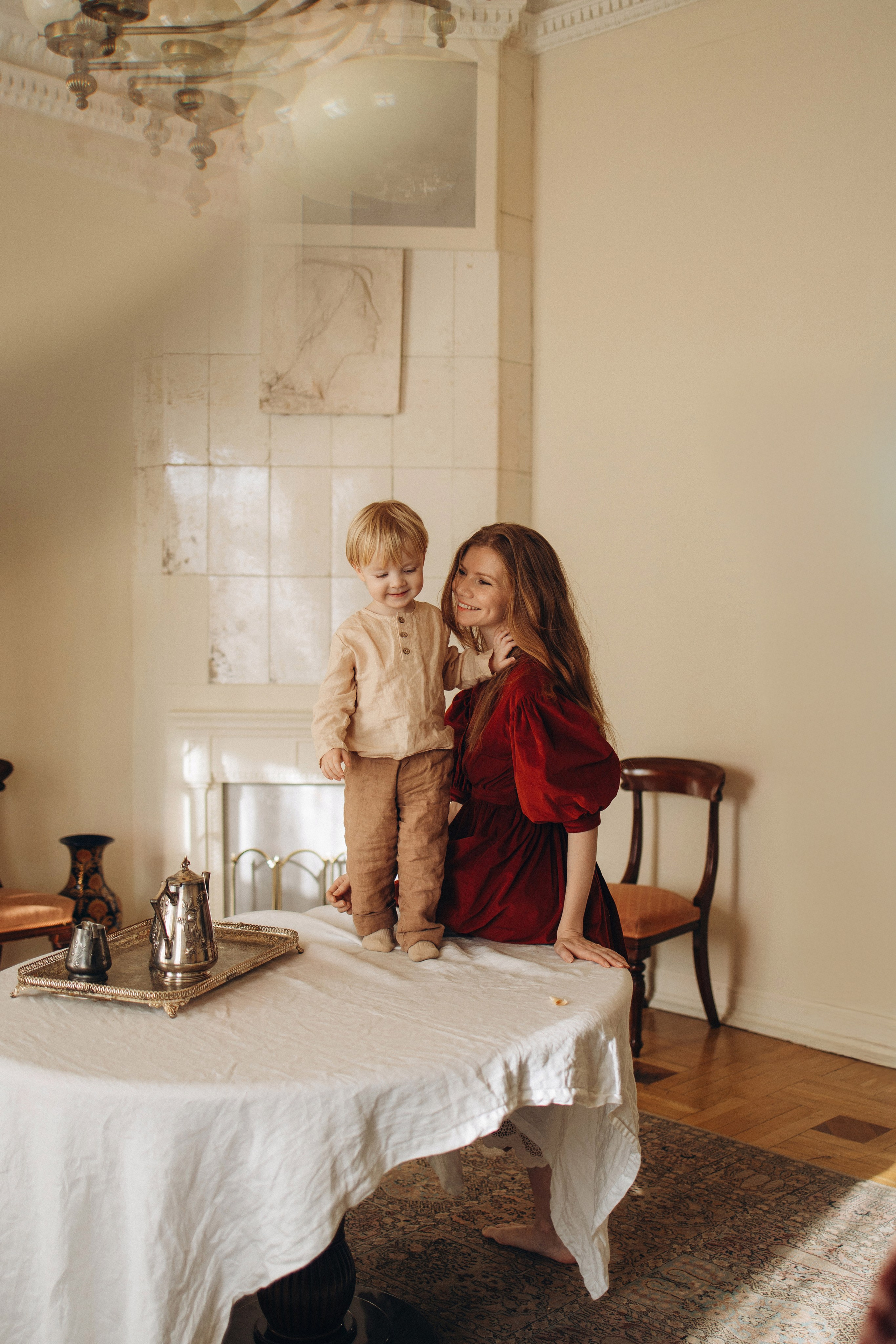 Тоня и Мироша в исторической квартире в центре Москвы. Семейный фотограф в Москве Марина Петра