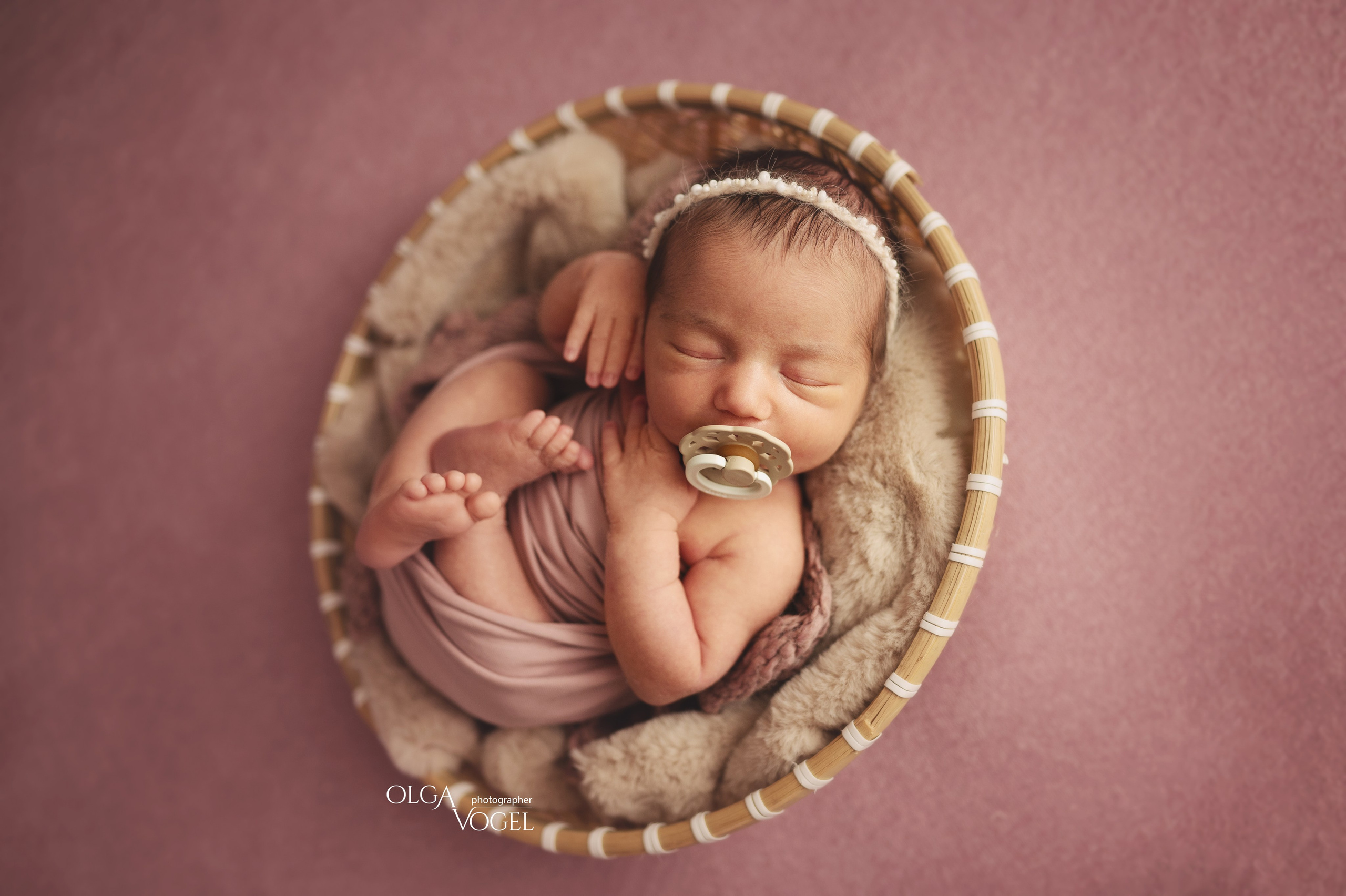 Фотосессия новорожденных, фотосессия ньюборн (newborn). НЬЮБОРН ФОТОСЕССИИ, БЕРЕМЕННОСТЬ, ПОРТРЕТНЫЕ СЕМЕЙНЫЕ ФОТОСЕССИИ  Ногинск Москва ОЛЬГА ВОГЕЛЬ