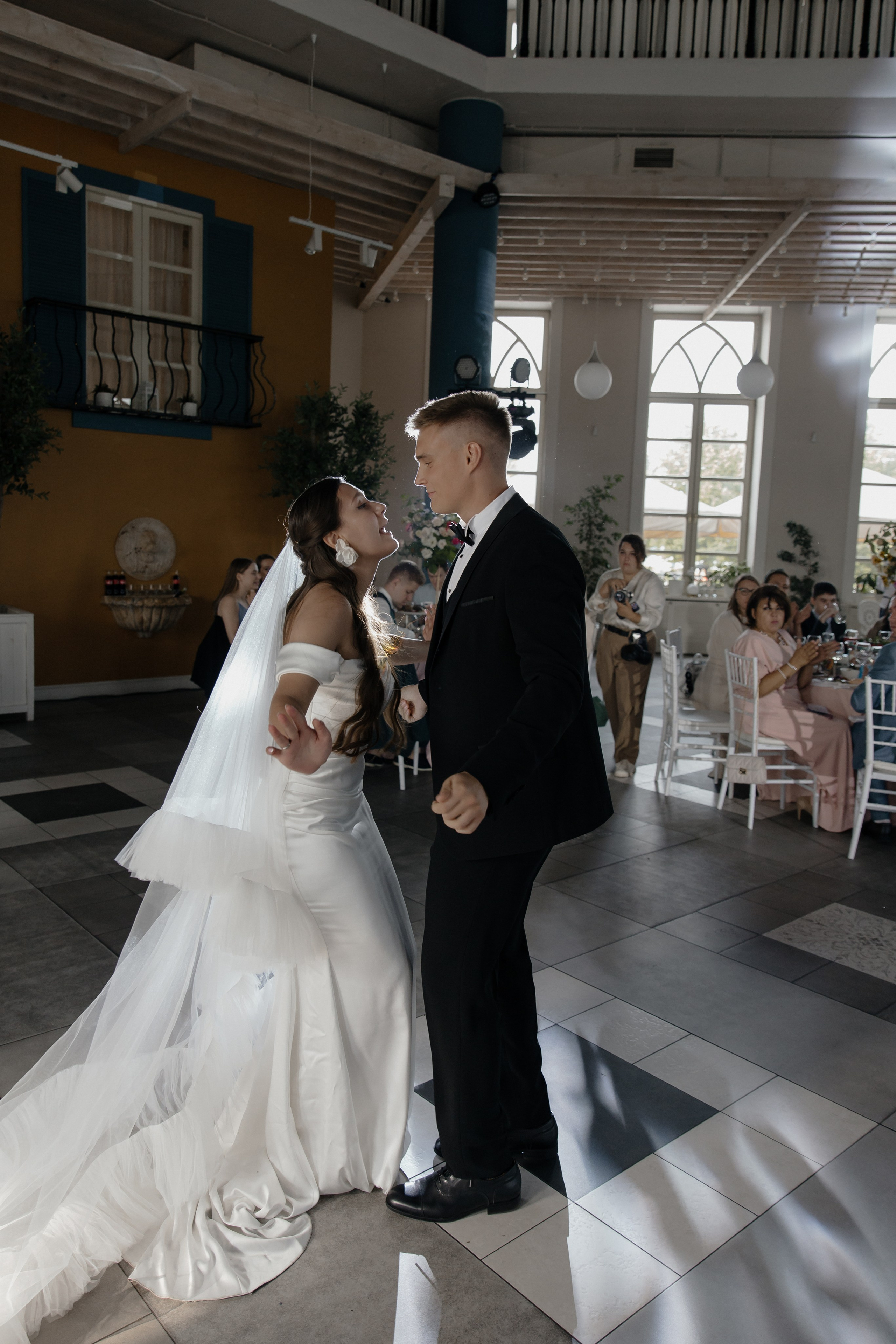 25.08.2024. RETOUCH-HOUSE