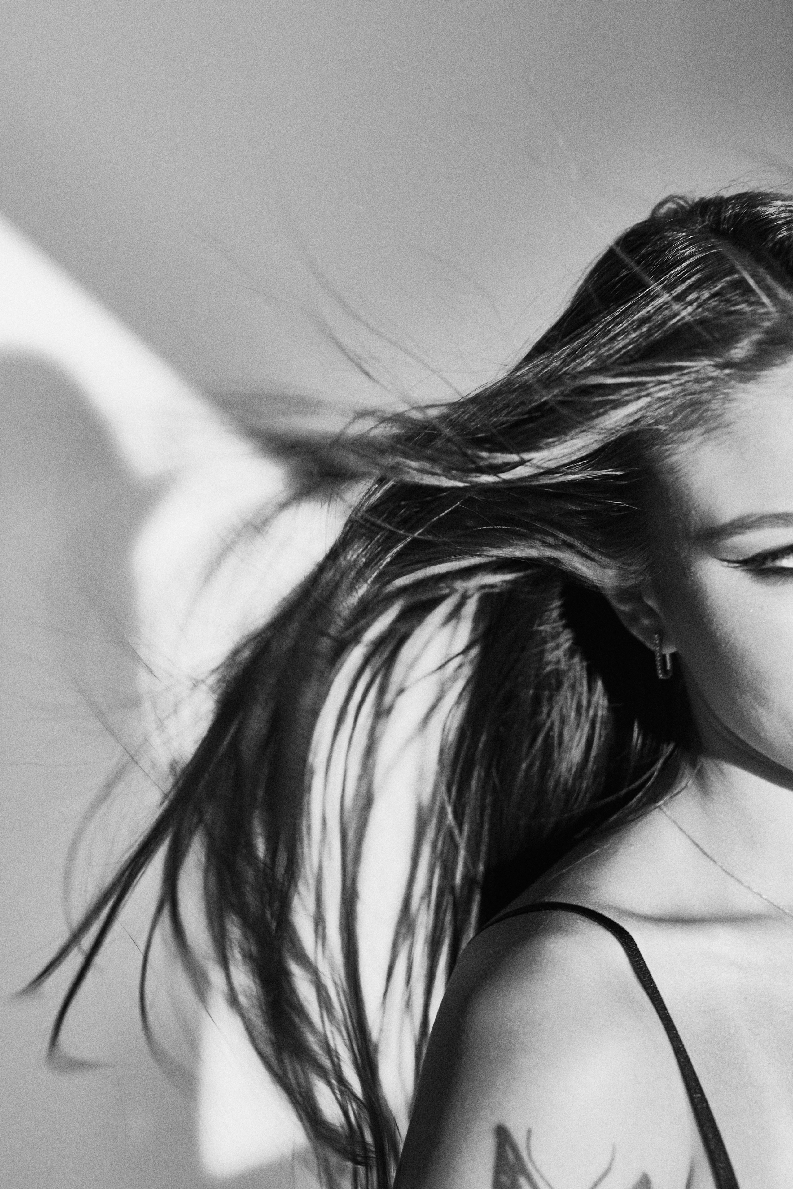 Lolita Studio. Фэшн-фотография и портреты в Владивостоке. Превращаю съёмку в повествование — создаю образы с сюжетом, которые остаются в памяти