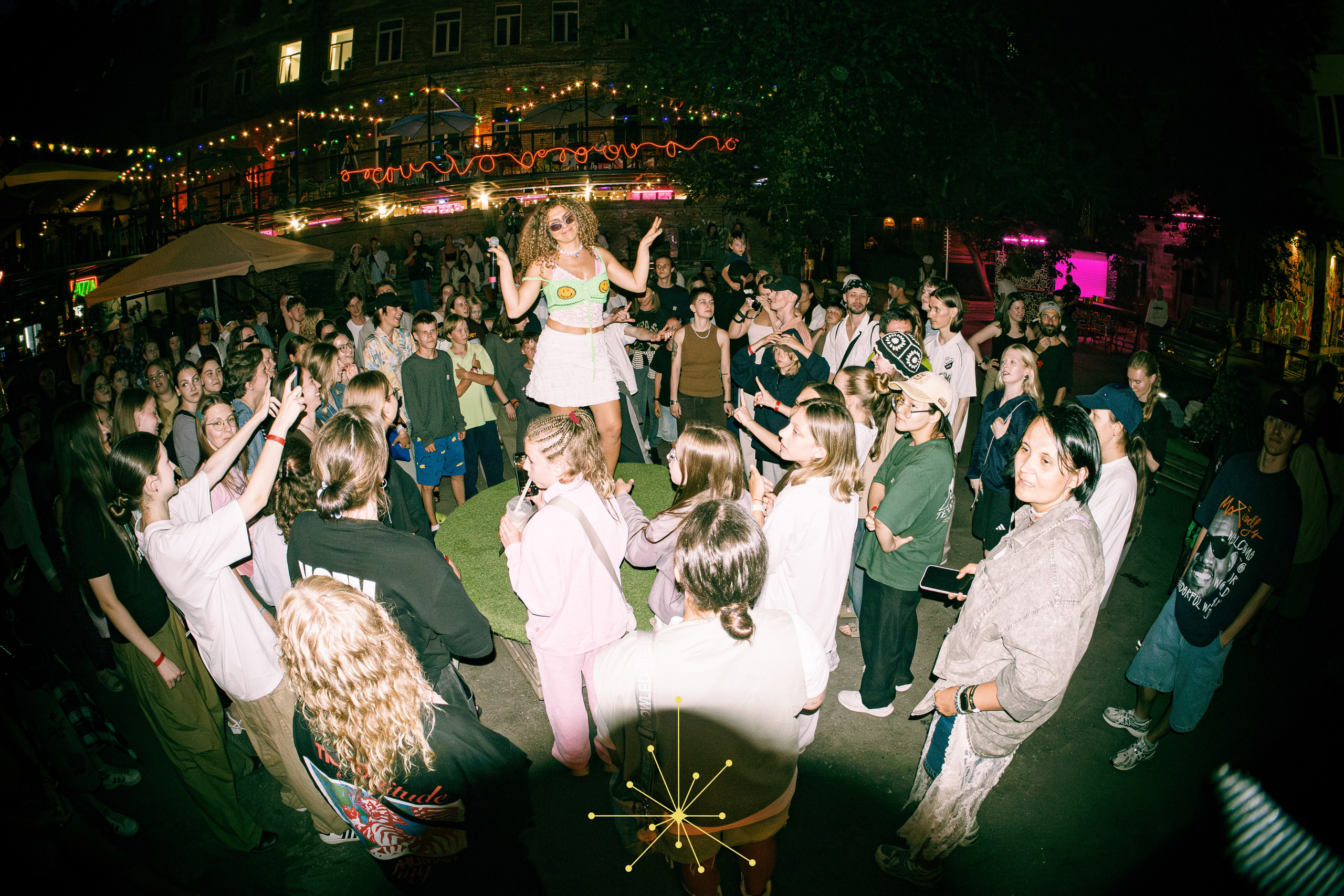 БЫТИЕ ФЕСТИВАЛЬ 24-25/07 (@youlovebu). Соня бу тебя сфоткала