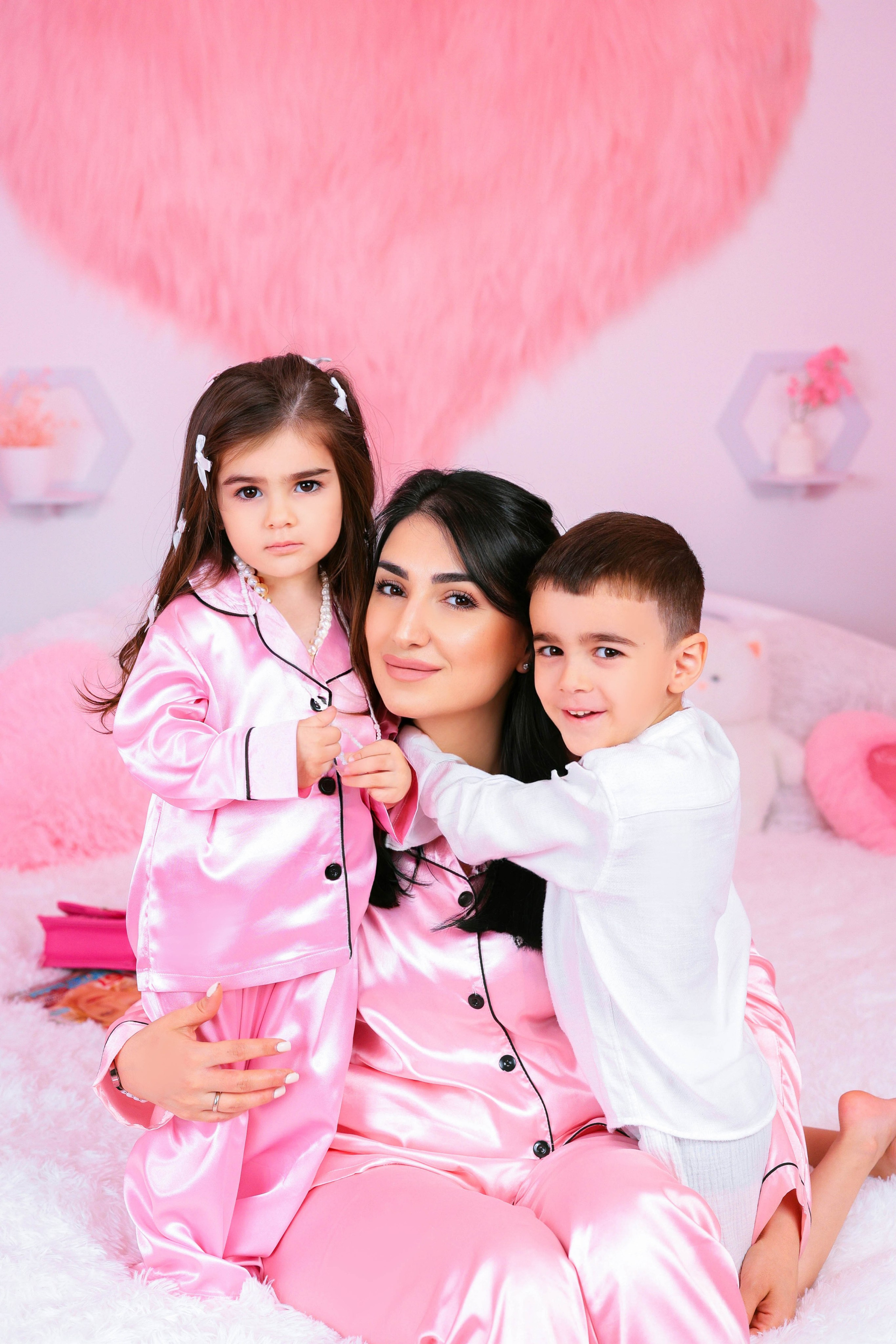 РОЗОВАЯ КОМНАТА