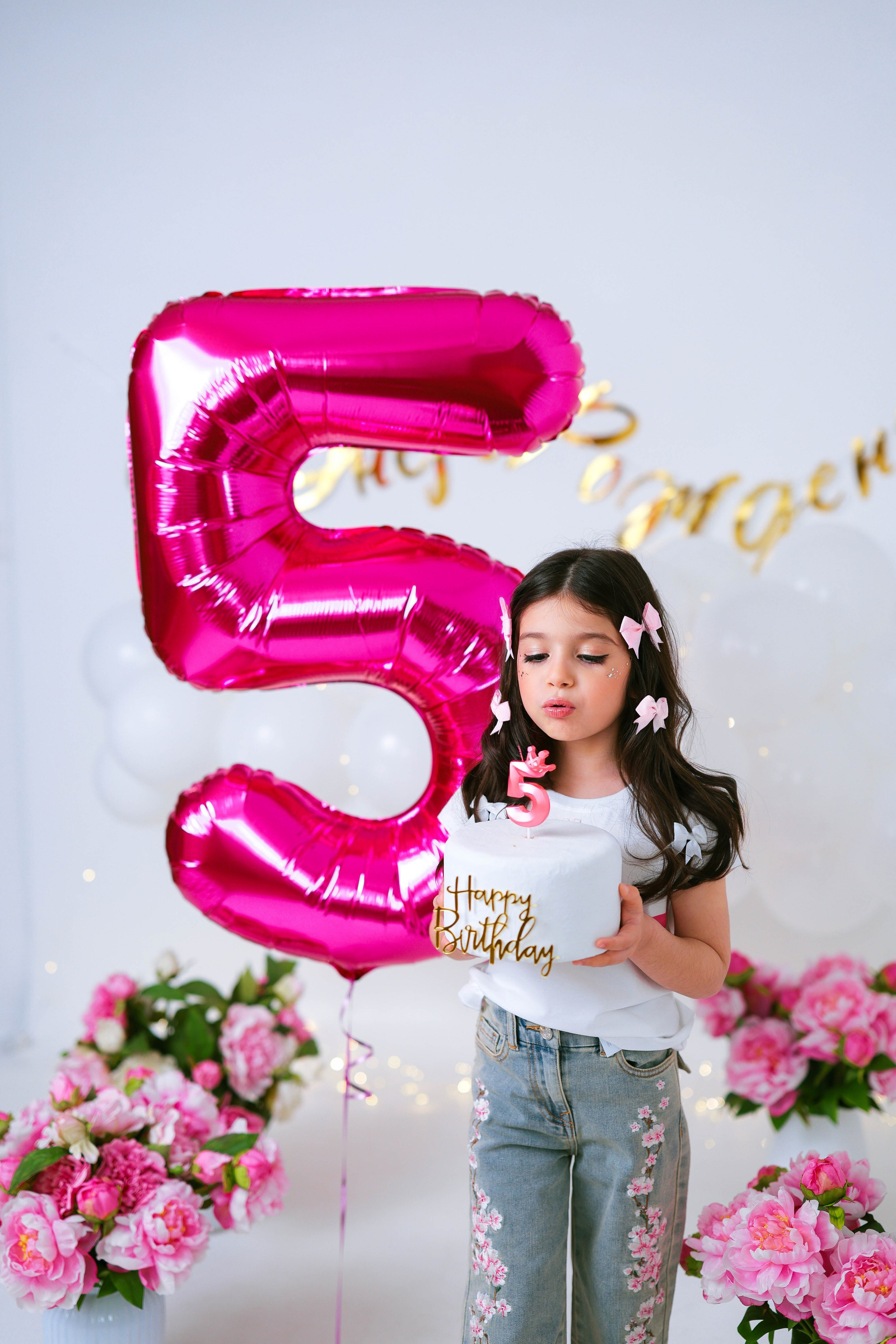 Малышки Антураж