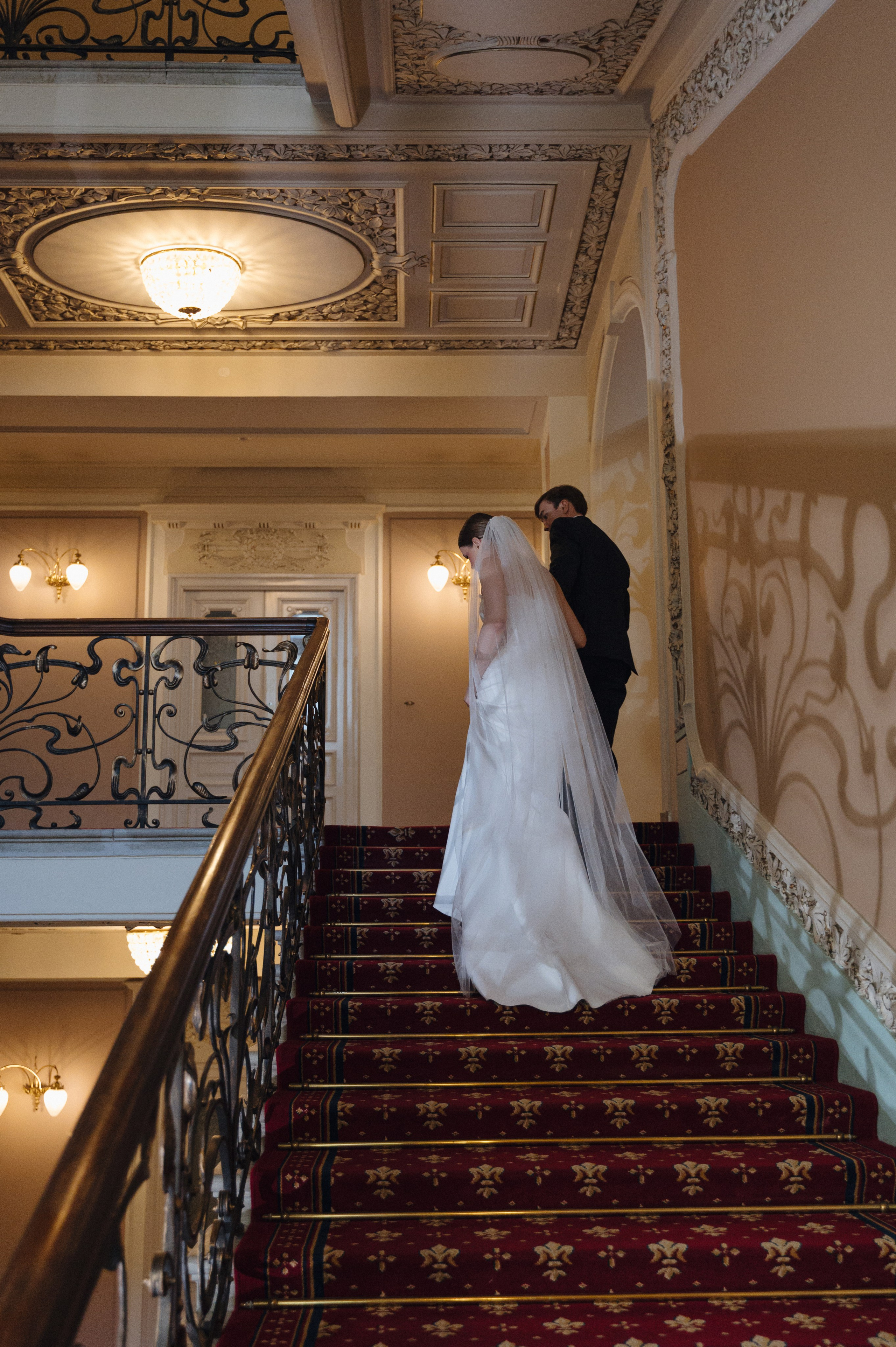 Дмитрий и Луиза. Гостиница Националь и ресторан Белуга. Свадебный фотограф Москва и Санкт-Петербург. Анастасия Чудина