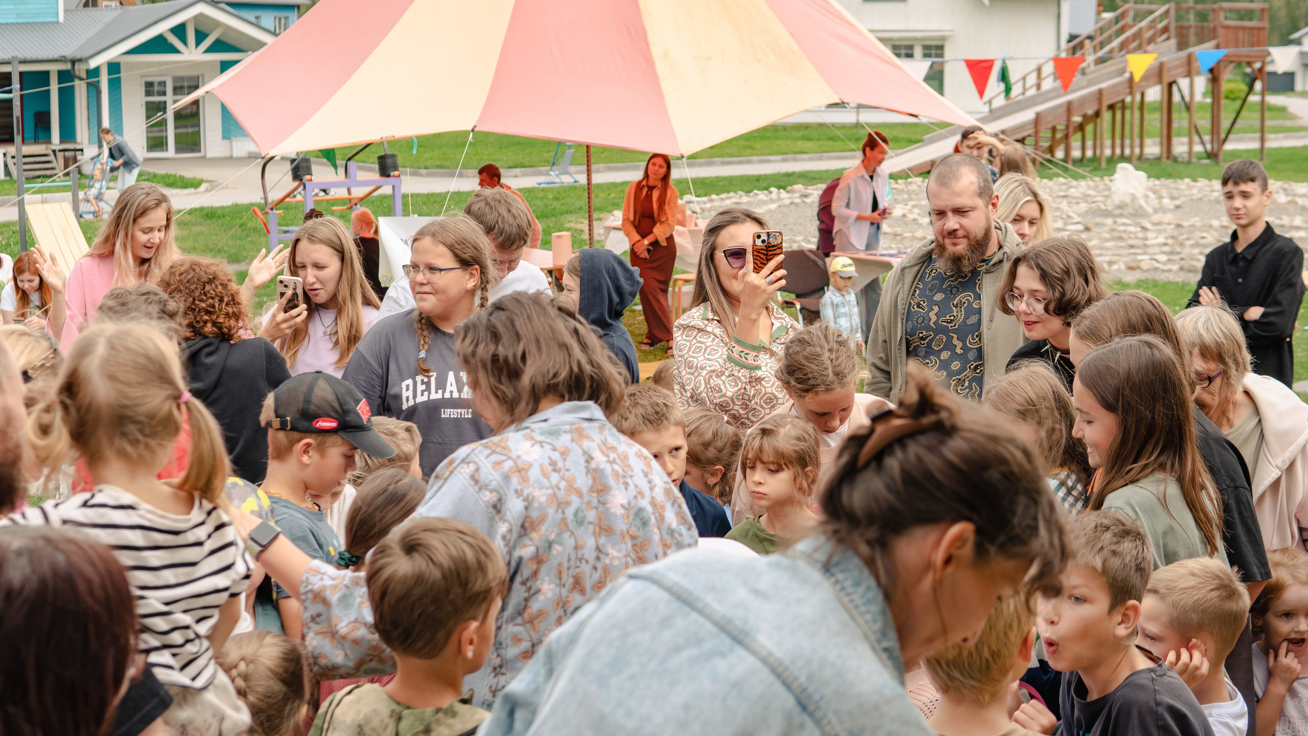 Фоторепортаж из Деревни Мира