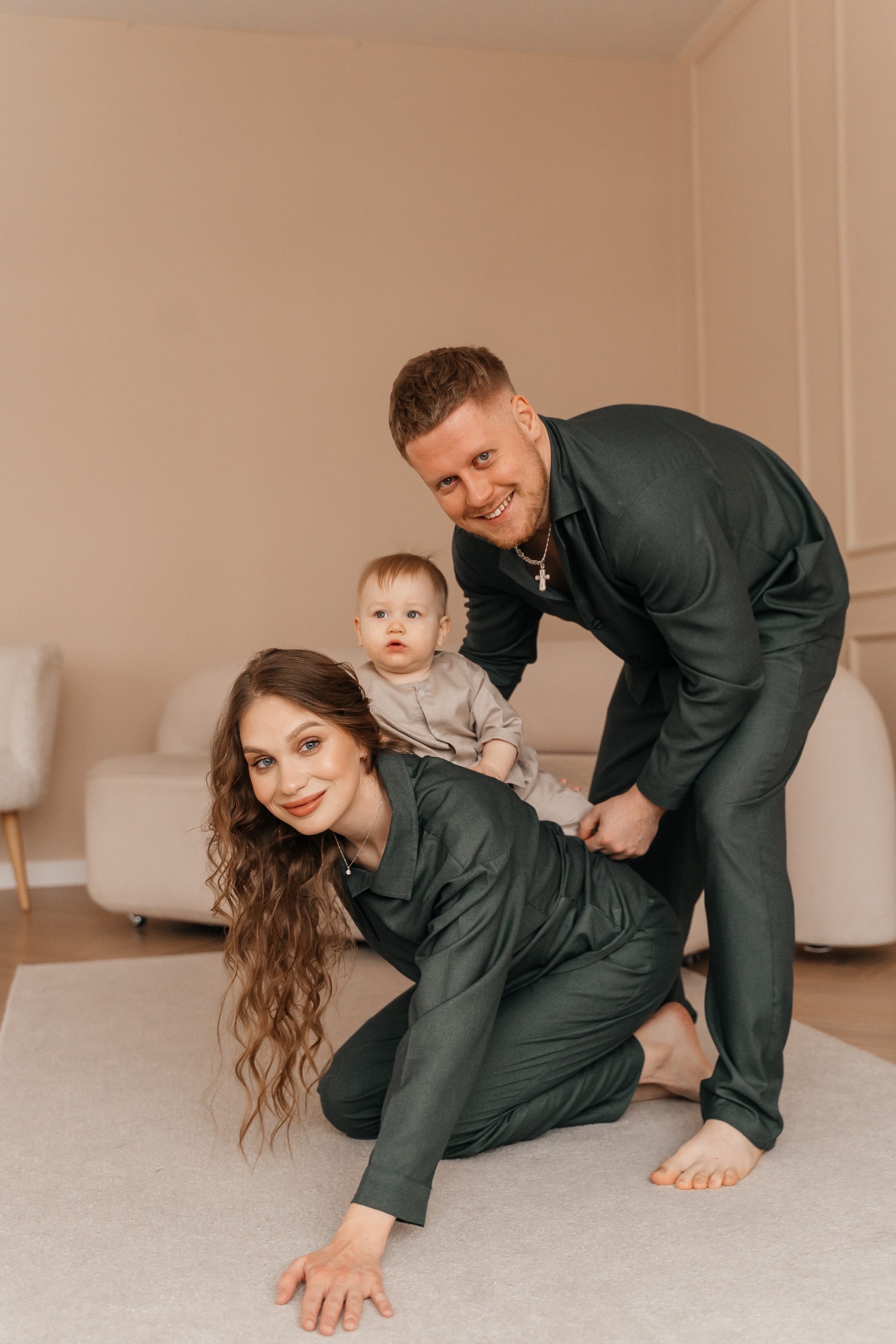 Илья, Таня и Мирон. Волик Мария