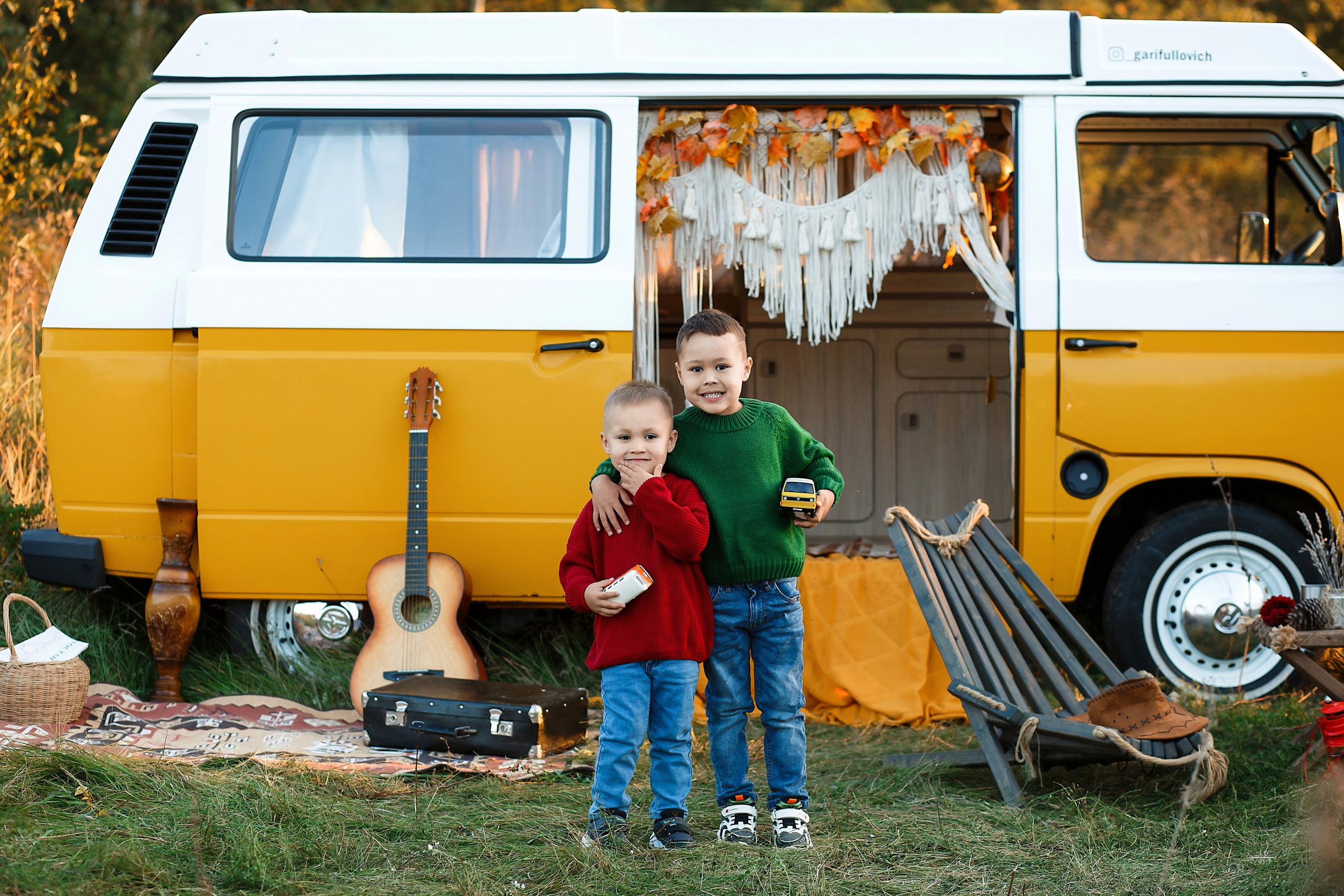Желтый фургон. Семейный и детский фотограф в Стерлитамаке Разина Рахмангулова